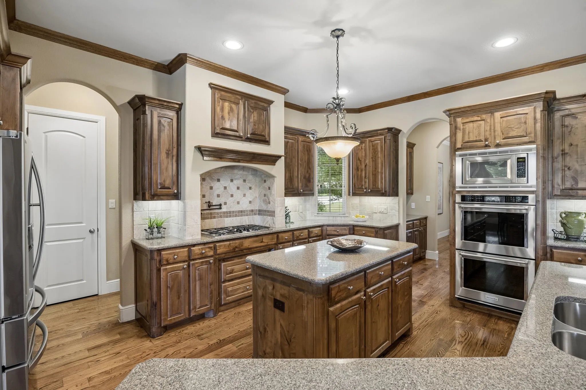 Single Family Residence For Sale in Tarrant County , 1313 Vanderbilt Drive, Keller, Texas 76262, 4 Bedroom, 4 Bathroom, 3 Garage spaces, 4,470 Sqft, built in 2007, mls#21365249, Real Estate Agent in Keller, Homes For Sale in Tarrant county, Homes For Sale in Keller, Realtor in Keller Texas, Real Estate Brokerage Independent Realty Texas, Luminita Cordes Realtor