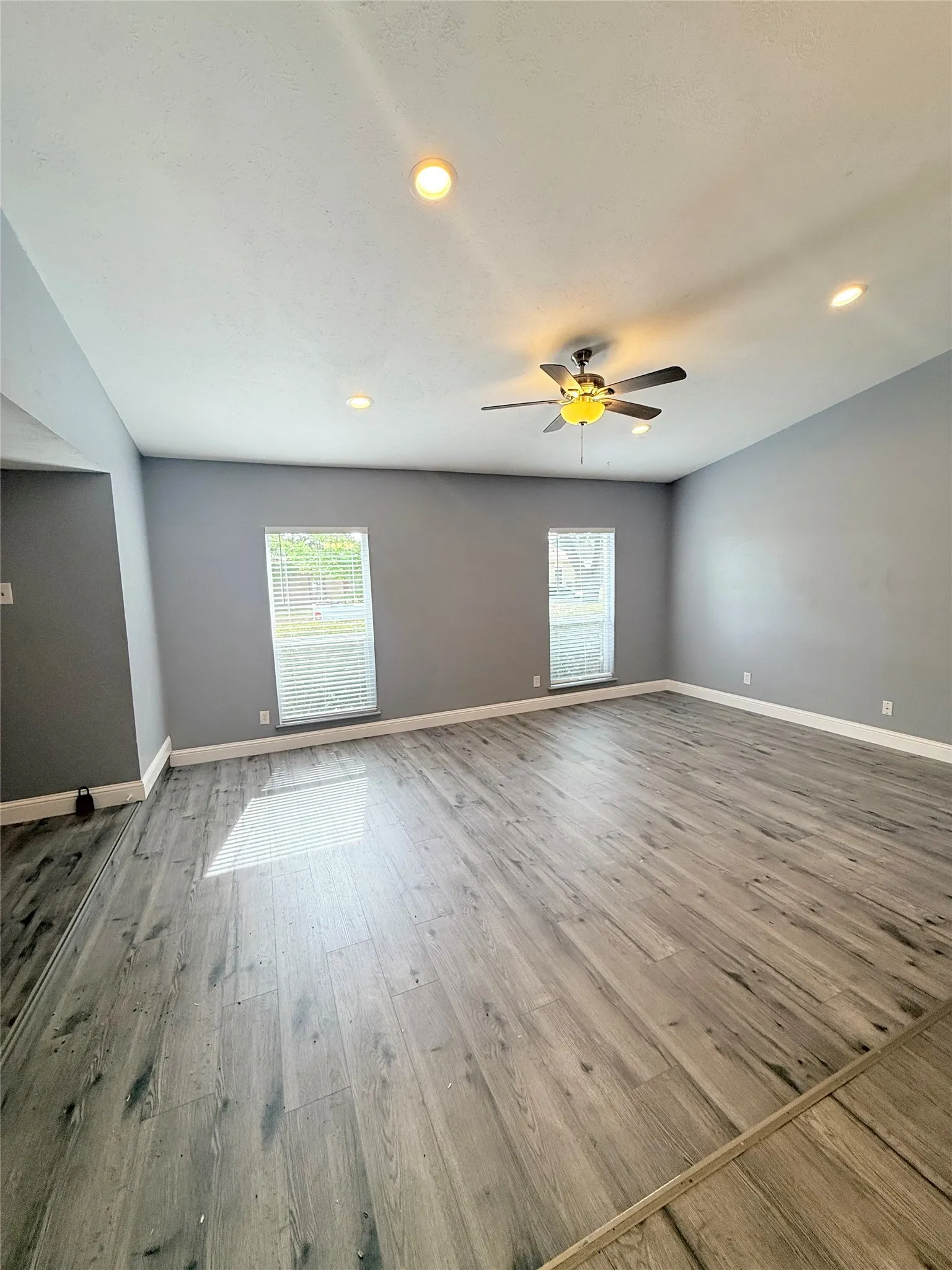 Single Family Residence For Rent in Dallas County , 4817 Sprucewood Lane, Garland, Texas 75044, 4 Bedroom, 2 Bathroom, 2 Garage spaces, 2,117 Sqft, built in 1974, mls#21367097, Real Estate Agent in Garland, Homes For Rent in Dallas county, Homes For Rent in Garland, Realtor in Garland Texas, Real Estate Brokerage Independent Realty Texas, Luminita Cordes Realtor