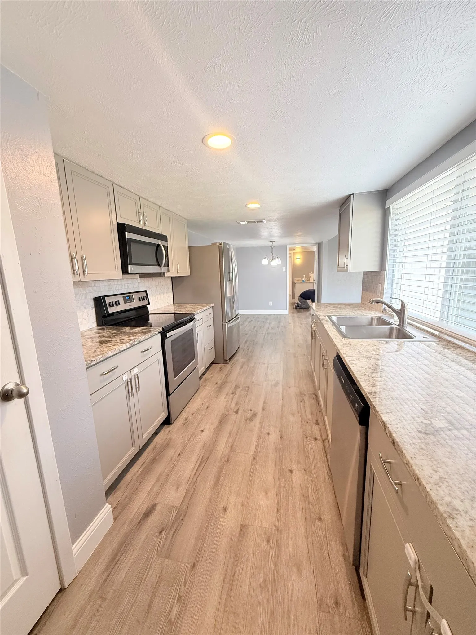 Single Family Residence For Rent in Dallas County , 4817 Sprucewood Lane, Garland, Texas 75044, 4 Bedroom, 2 Bathroom, 2 Garage spaces, 2,117 Sqft, built in 1974, mls#21367097, Real Estate Agent in Garland, Homes For Rent in Dallas county, Homes For Rent in Garland, Realtor in Garland Texas, Real Estate Brokerage Independent Realty Texas, Luminita Cordes Realtor