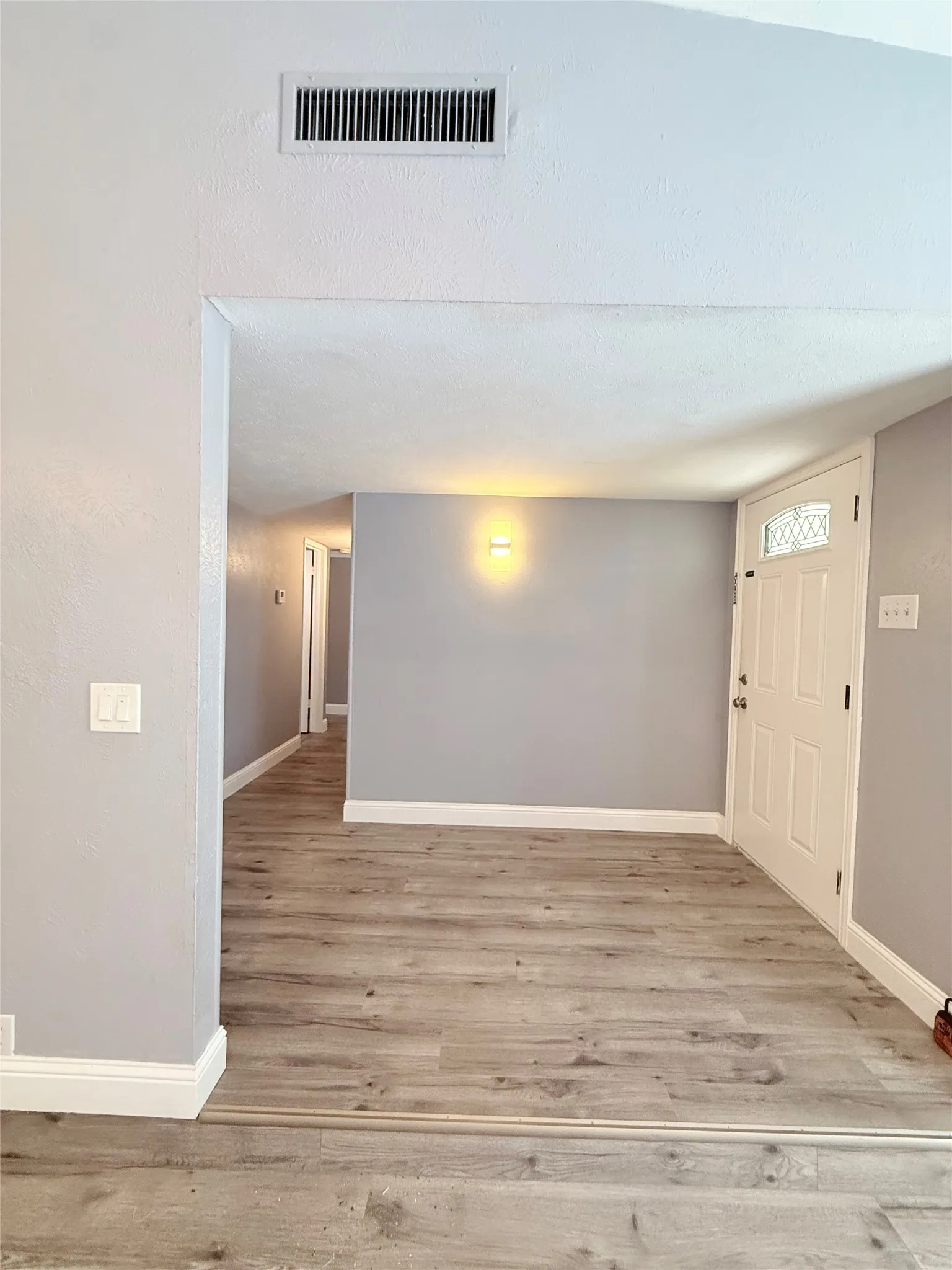 Single Family Residence For Rent in Dallas County , 4817 Sprucewood Lane, Garland, Texas 75044, 4 Bedroom, 2 Bathroom, 2 Garage spaces, 2,117 Sqft, built in 1974, mls#21367097, Real Estate Agent in Garland, Homes For Rent in Dallas county, Homes For Rent in Garland, Realtor in Garland Texas, Real Estate Brokerage Independent Realty Texas, Luminita Cordes Realtor