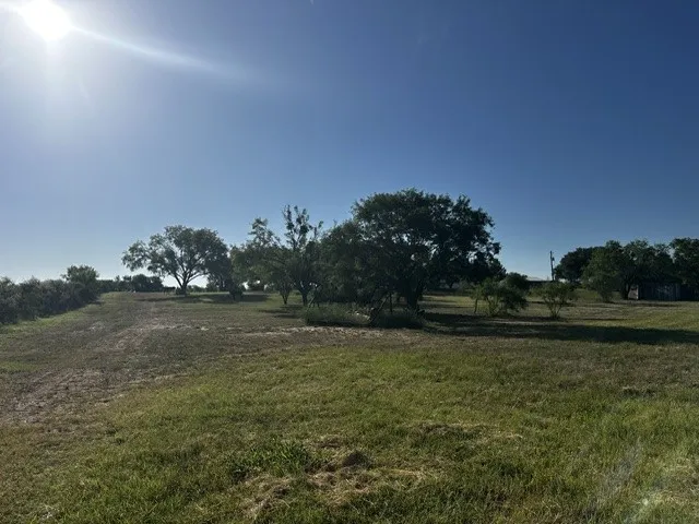 Mobile Home For Sale in Mc Culloch County , 575 County Road 442, Rochelle, Texas 76872, 3 Bedroom, 2 Bathroom, 2 Garage spaces, 1,344 Sqft, built in 1985, mls#21367216, Real Estate Agent in Rochelle, Homes For Sale in Mc Culloch county, Homes For Sale in Rochelle, Realtor in Rochelle Texas, Real Estate Brokerage Independent Realty Texas, Luminita Cordes Realtor