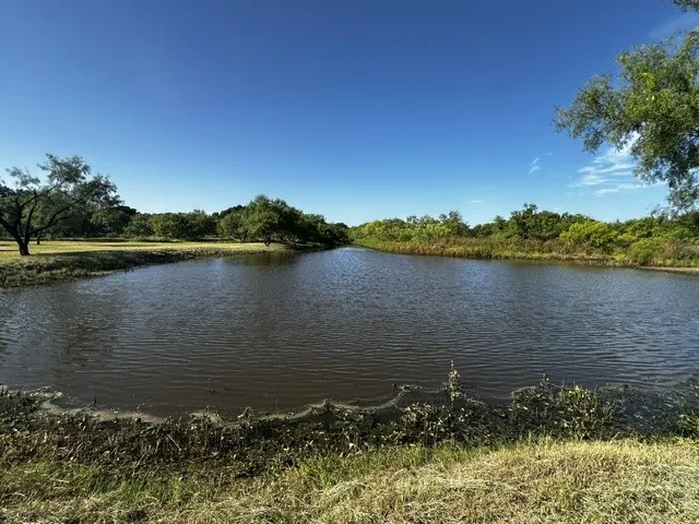 Mobile Home For Sale in Mc Culloch County , 575 County Road 442, Rochelle, Texas 76872, 3 Bedroom, 2 Bathroom, 2 Garage spaces, 1,344 Sqft, built in 1985, mls#21367216, Real Estate Agent in Rochelle, Homes For Sale in Mc Culloch county, Homes For Sale in Rochelle, Realtor in Rochelle Texas, Real Estate Brokerage Independent Realty Texas, Luminita Cordes Realtor