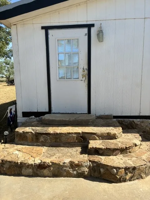 Mobile Home For Sale in Mc Culloch County , 575 County Road 442, Rochelle, Texas 76872, 3 Bedroom, 2 Bathroom, 2 Garage spaces, 1,344 Sqft, built in 1985, mls#21367216, Real Estate Agent in Rochelle, Homes For Sale in Mc Culloch county, Homes For Sale in Rochelle, Realtor in Rochelle Texas, Real Estate Brokerage Independent Realty Texas, Luminita Cordes Realtor