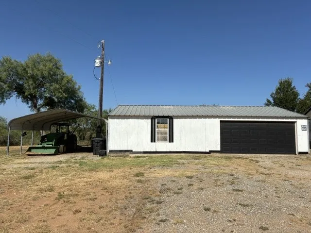 Mobile Home For Sale in Mc Culloch County , 575 County Road 442, Rochelle, Texas 76872, 3 Bedroom, 2 Bathroom, 2 Garage spaces, 1,344 Sqft, built in 1985, mls#21367216, Real Estate Agent in Rochelle, Homes For Sale in Mc Culloch county, Homes For Sale in Rochelle, Realtor in Rochelle Texas, Real Estate Brokerage Independent Realty Texas, Luminita Cordes Realtor