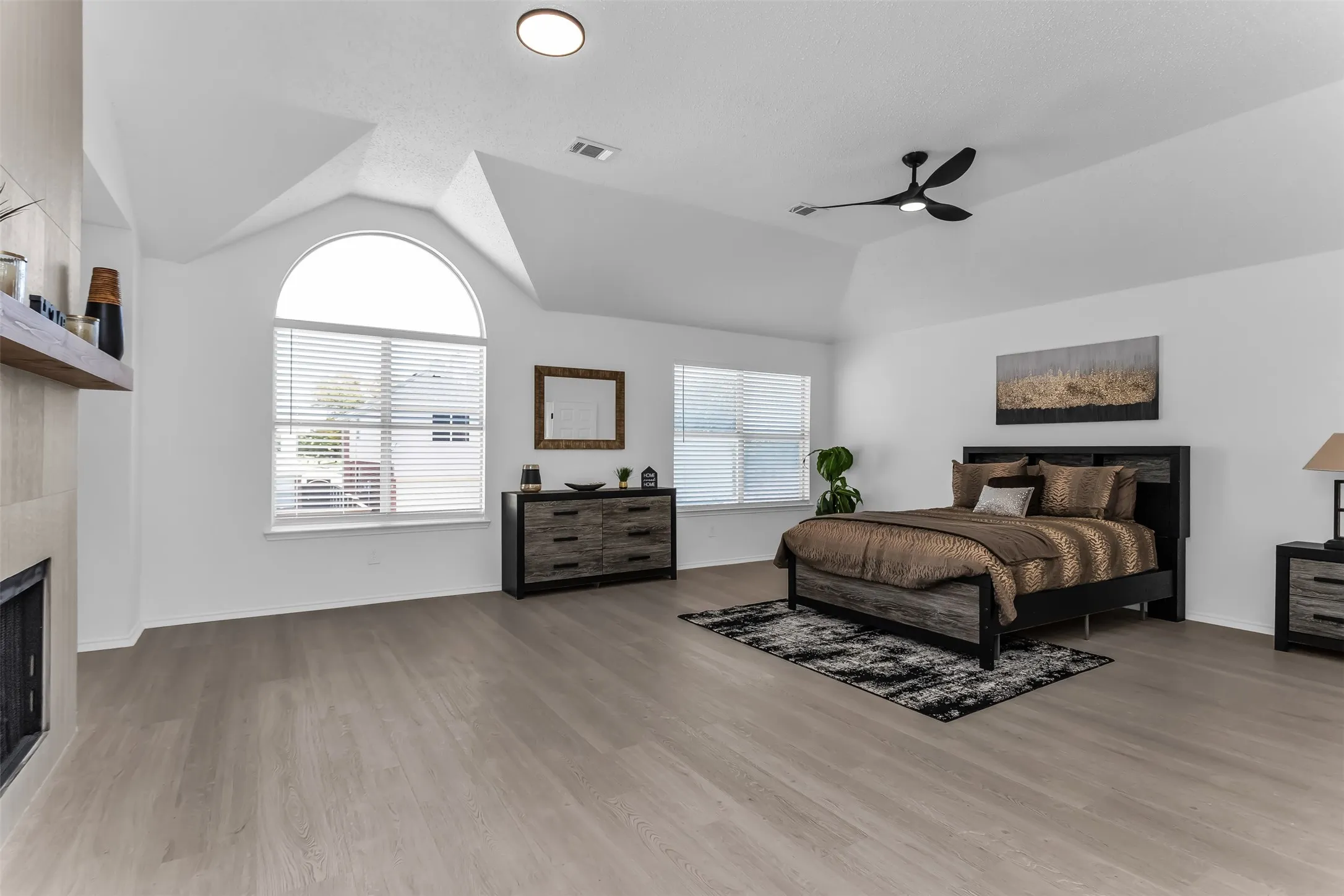 Single Family Residence For Sale in Collin County , 431 Trinity Drive, Allen, Texas 75002, 4 Bedroom, 3 Bathroom, 2 Garage spaces, 3,260 Sqft, built in 2001, mls#21365850, Real Estate Agent in Allen, Homes For Sale in Collin county, Homes For Sale in Allen, Realtor in Allen Texas, Real Estate Brokerage Independent Realty Texas, Luminita Cordes Realtor