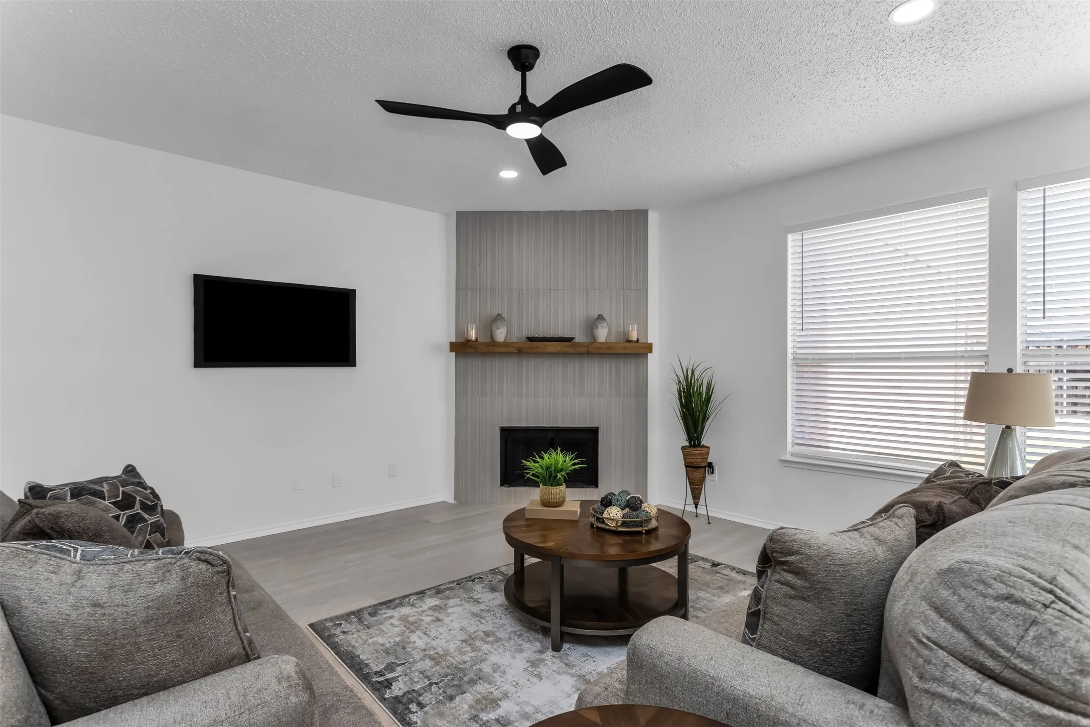 Single Family Residence For Sale in Collin County , 431 Trinity Drive, Allen, Texas 75002, 4 Bedroom, 3 Bathroom, 2 Garage spaces, 3,260 Sqft, built in 2001, mls#21365850, Real Estate Agent in Allen, Homes For Sale in Collin county, Homes For Sale in Allen, Realtor in Allen Texas, Real Estate Brokerage Independent Realty Texas, Luminita Cordes Realtor