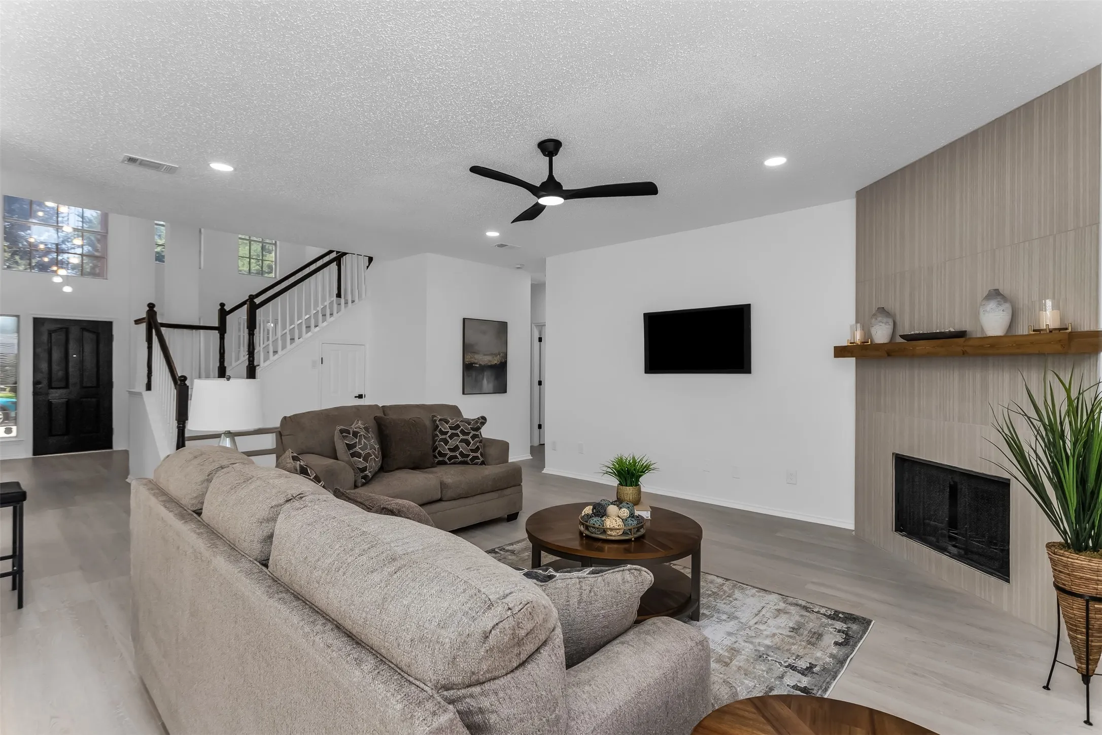 Single Family Residence For Sale in Collin County , 431 Trinity Drive, Allen, Texas 75002, 4 Bedroom, 3 Bathroom, 2 Garage spaces, 3,260 Sqft, built in 2001, mls#21365850, Real Estate Agent in Allen, Homes For Sale in Collin county, Homes For Sale in Allen, Realtor in Allen Texas, Real Estate Brokerage Independent Realty Texas, Luminita Cordes Realtor
