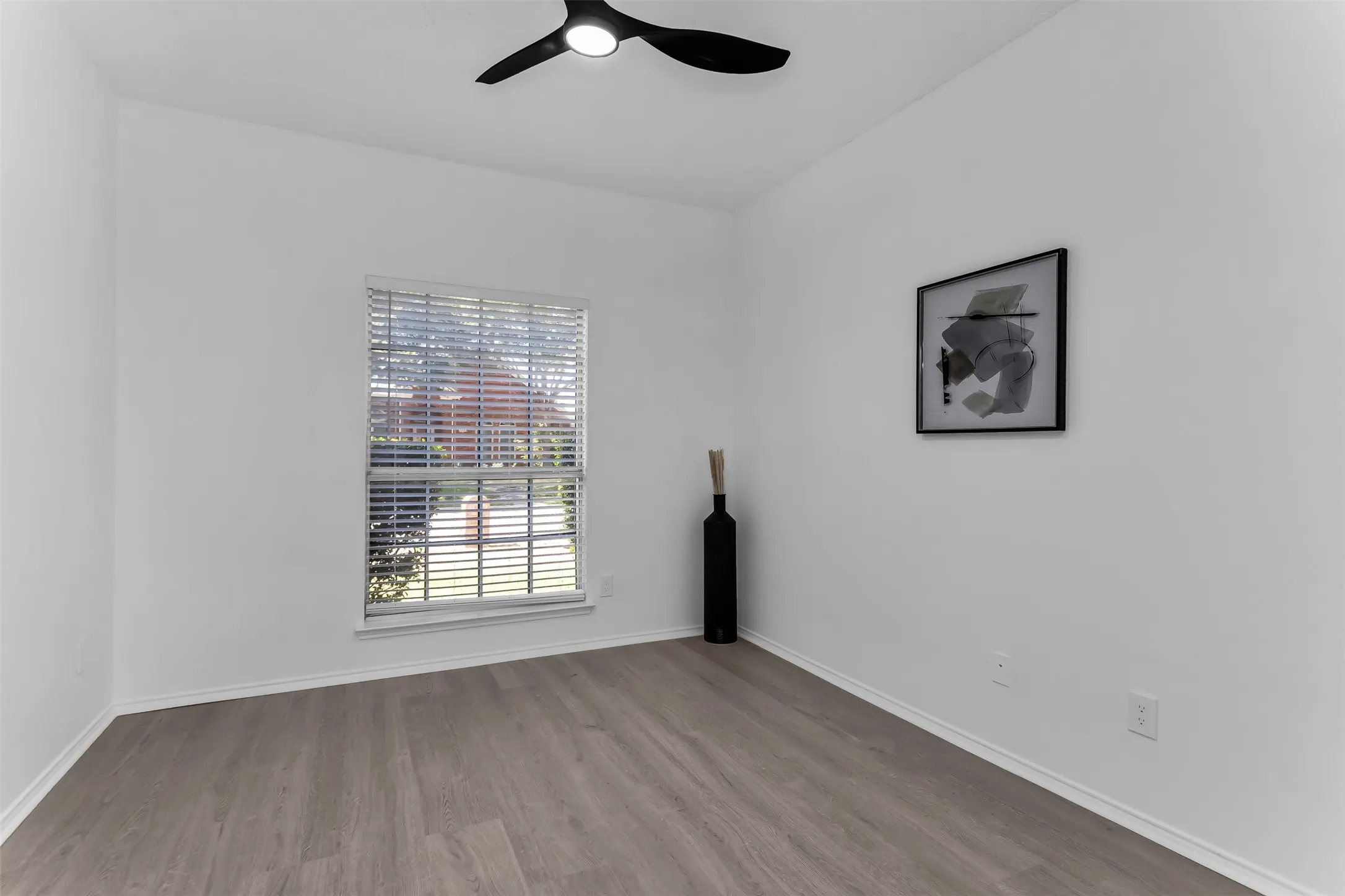 Single Family Residence For Sale in Collin County , 431 Trinity Drive, Allen, Texas 75002, 4 Bedroom, 3 Bathroom, 2 Garage spaces, 3,260 Sqft, built in 2001, mls#21365850, Real Estate Agent in Allen, Homes For Sale in Collin county, Homes For Sale in Allen, Realtor in Allen Texas, Real Estate Brokerage Independent Realty Texas, Luminita Cordes Realtor