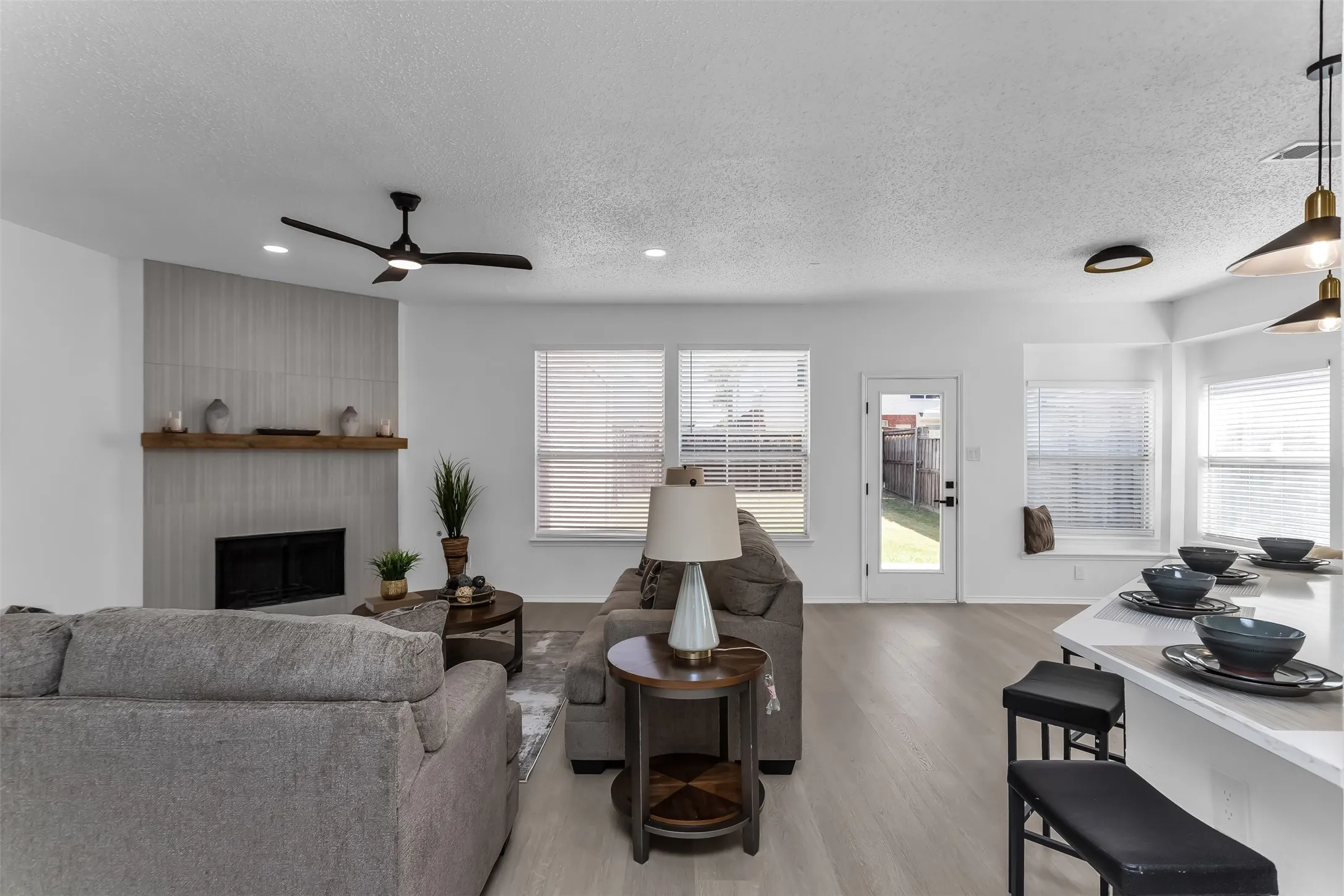 Single Family Residence For Sale in Collin County , 431 Trinity Drive, Allen, Texas 75002, 4 Bedroom, 3 Bathroom, 2 Garage spaces, 3,260 Sqft, built in 2001, mls#21365850, Real Estate Agent in Allen, Homes For Sale in Collin county, Homes For Sale in Allen, Realtor in Allen Texas, Real Estate Brokerage Independent Realty Texas, Luminita Cordes Realtor