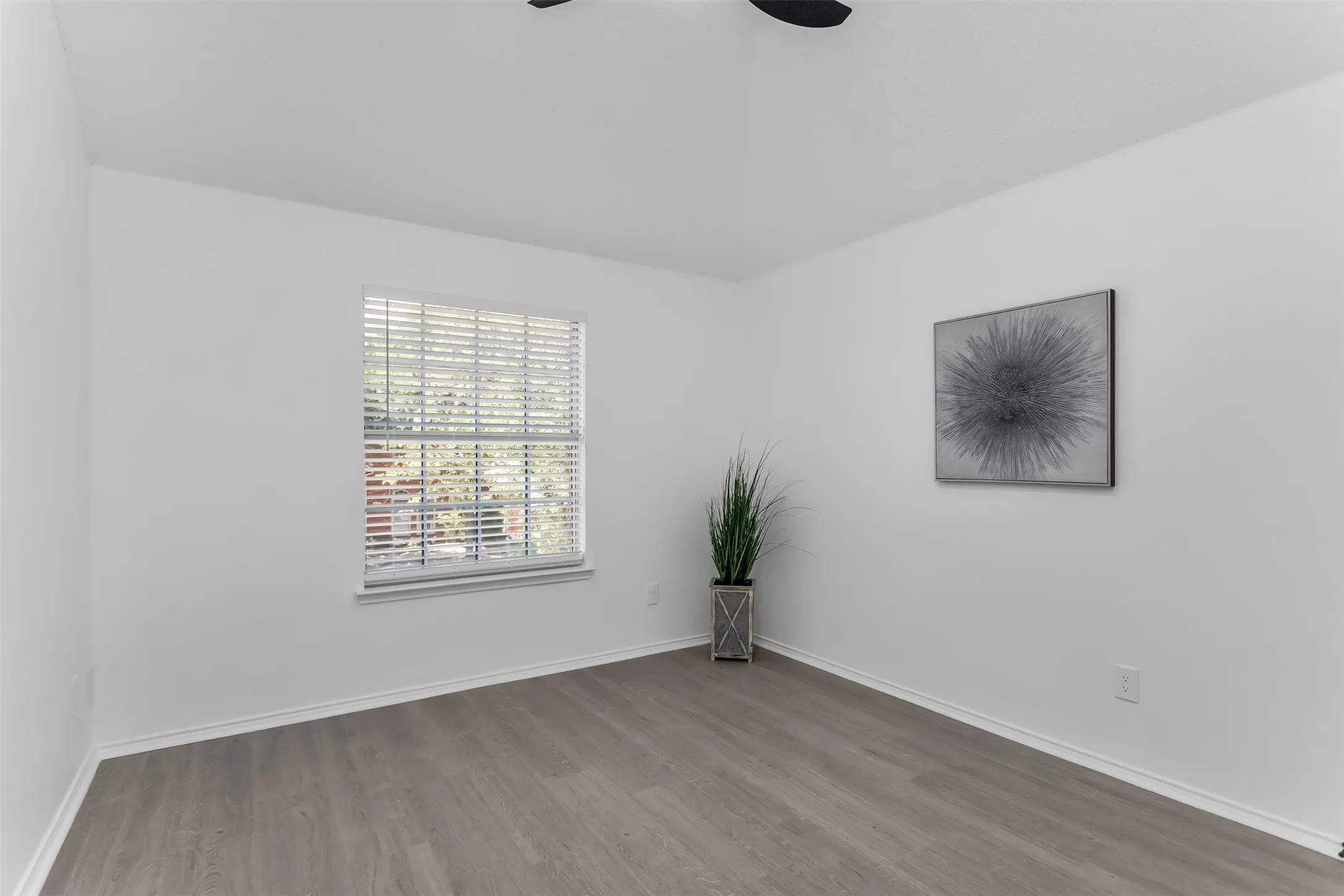 Single Family Residence For Sale in Collin County , 431 Trinity Drive, Allen, Texas 75002, 4 Bedroom, 3 Bathroom, 2 Garage spaces, 3,260 Sqft, built in 2001, mls#21365850, Real Estate Agent in Allen, Homes For Sale in Collin county, Homes For Sale in Allen, Realtor in Allen Texas, Real Estate Brokerage Independent Realty Texas, Luminita Cordes Realtor