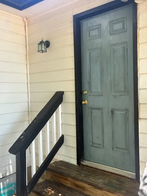 BACK DOOR