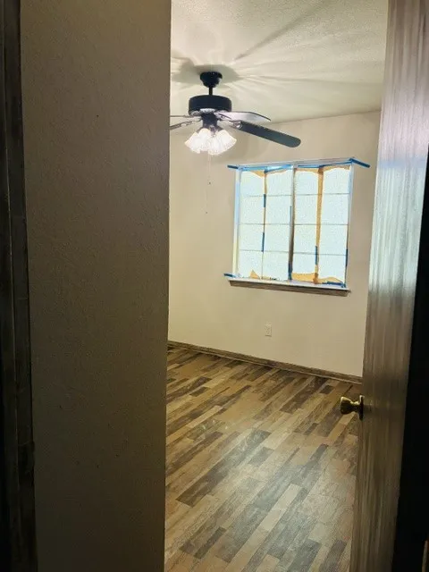 LAKE VIEW GUEST BEDROOM