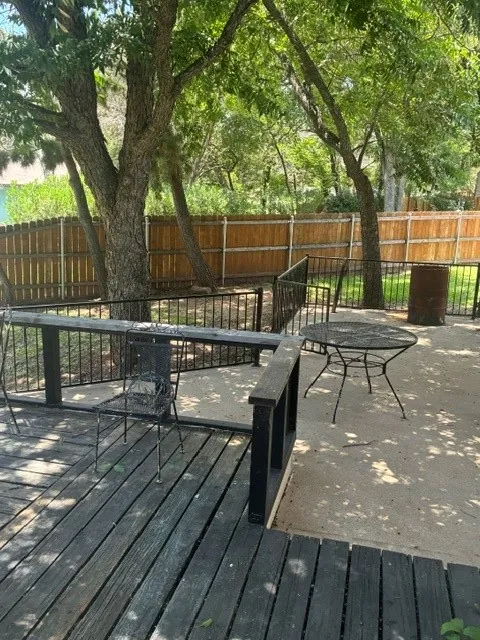 SMALL DECK OFF BACK ENTRANCE