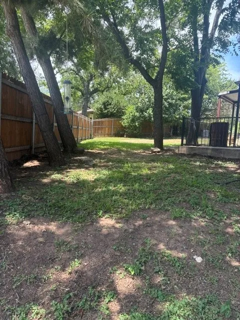 NORTH SIDE YARD