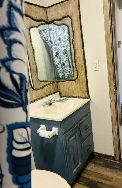 GUEST BATHROOM