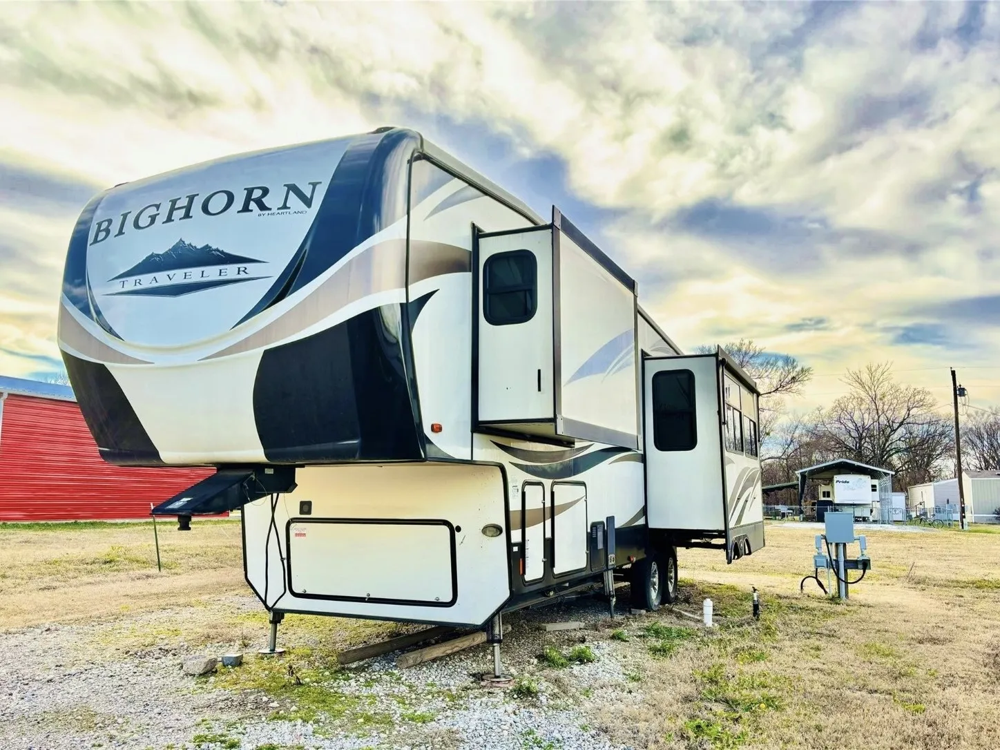 Single Family Residence For Sale in Wood County , 219 Rising Star, Quitman, Texas 75783, 1 Bedroom, 1 Bathroom, Garage spaces, 390 Sqft, built in 2017, Price $49,900, mls#21360649, Real Estate Agent in Quitman, Homes For Sale in Wood county, Homes For Sale in Quitman, Realtor in Quitman Texas, Real Estate Brokerage Independent Realty Texas, Luminita Cordes Realtor