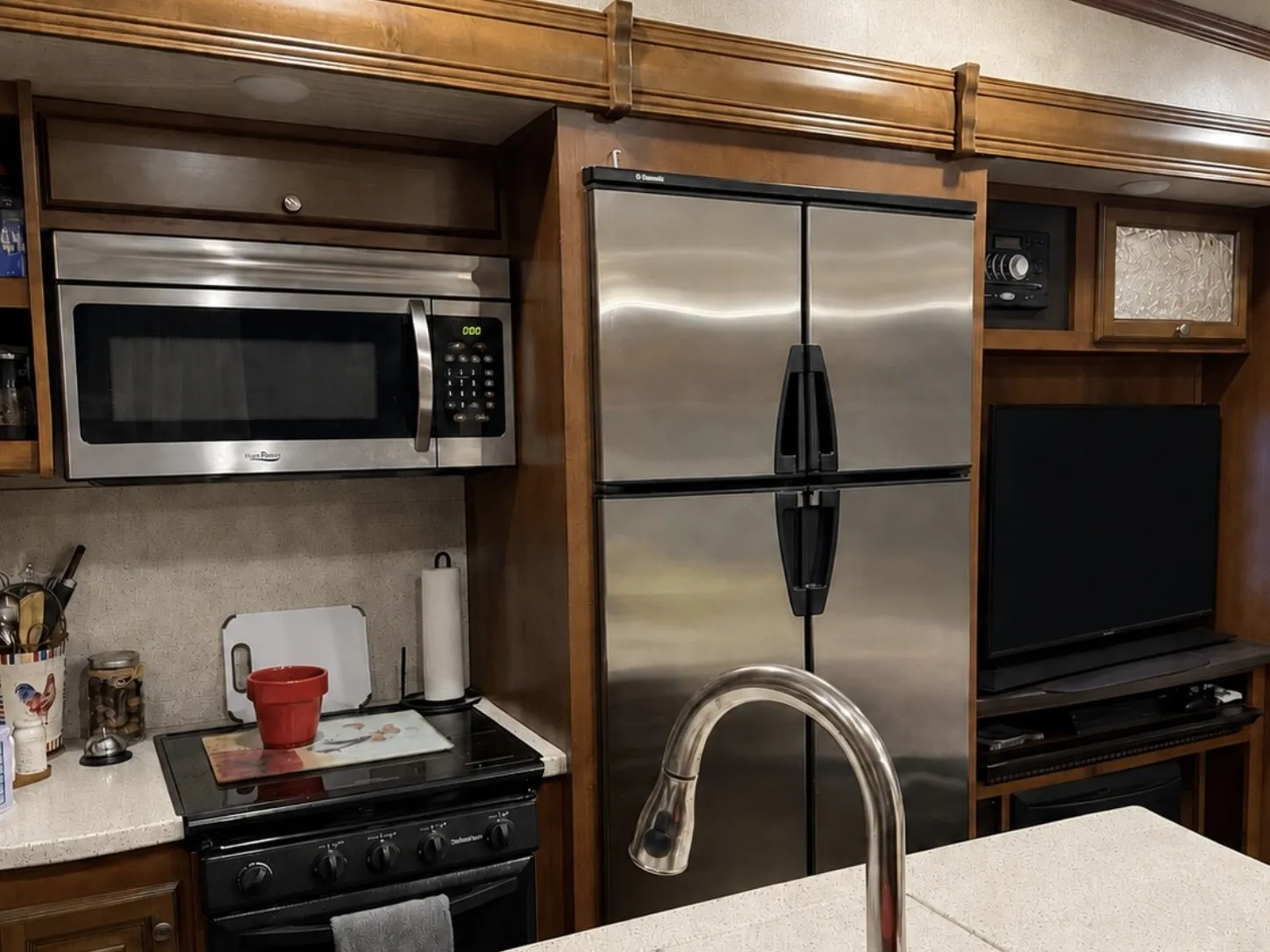 Single Family Residence For Sale in Wood County , 219 Rising Star, Quitman, Texas 75783, 1 Bedroom, 1 Bathroom, Garage spaces, 390 Sqft, built in 2017, Price $49,900, mls#21360649, Real Estate Agent in Quitman, Homes For Sale in Wood county, Homes For Sale in Quitman, Realtor in Quitman Texas, Real Estate Brokerage Independent Realty Texas, Luminita Cordes Realtor
