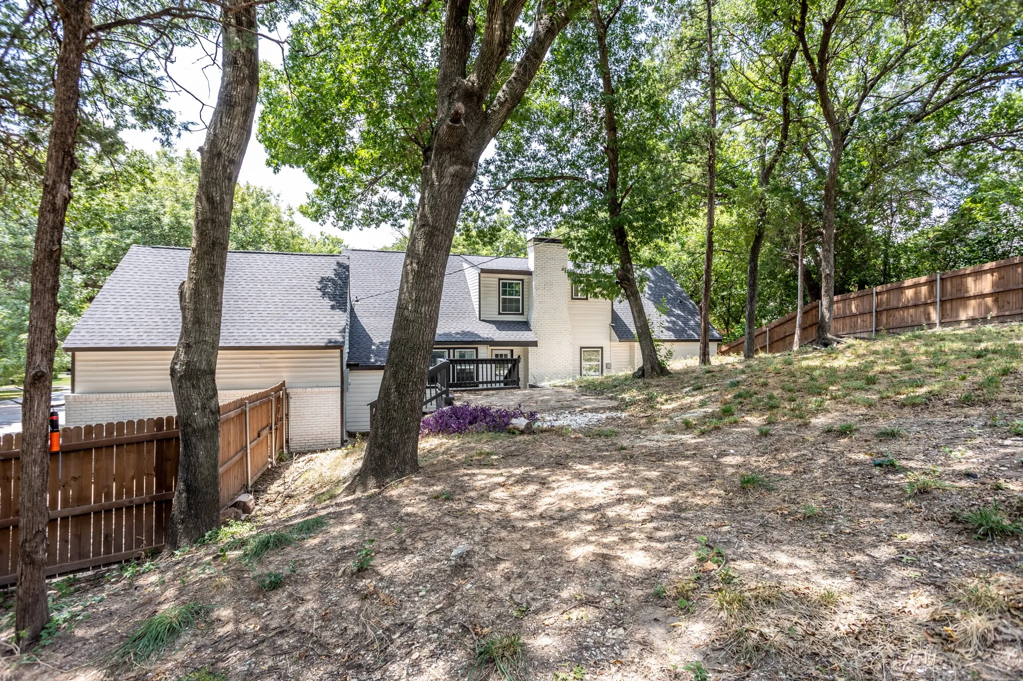 Single Family Residence For Sale in Dallas County , 809 Wood River Road, Dallas, Texas 75232, 4 Bedroom, 3 Bathroom, 2 Garage spaces, 2,357 Sqft, built in 1962, mls#21367257, Real Estate Agent in Dallas, Homes For Sale in Dallas county, Homes For Sale in Dallas, Realtor in Dallas Texas, Real Estate Brokerage Independent Realty Texas, Luminita Cordes Realtor