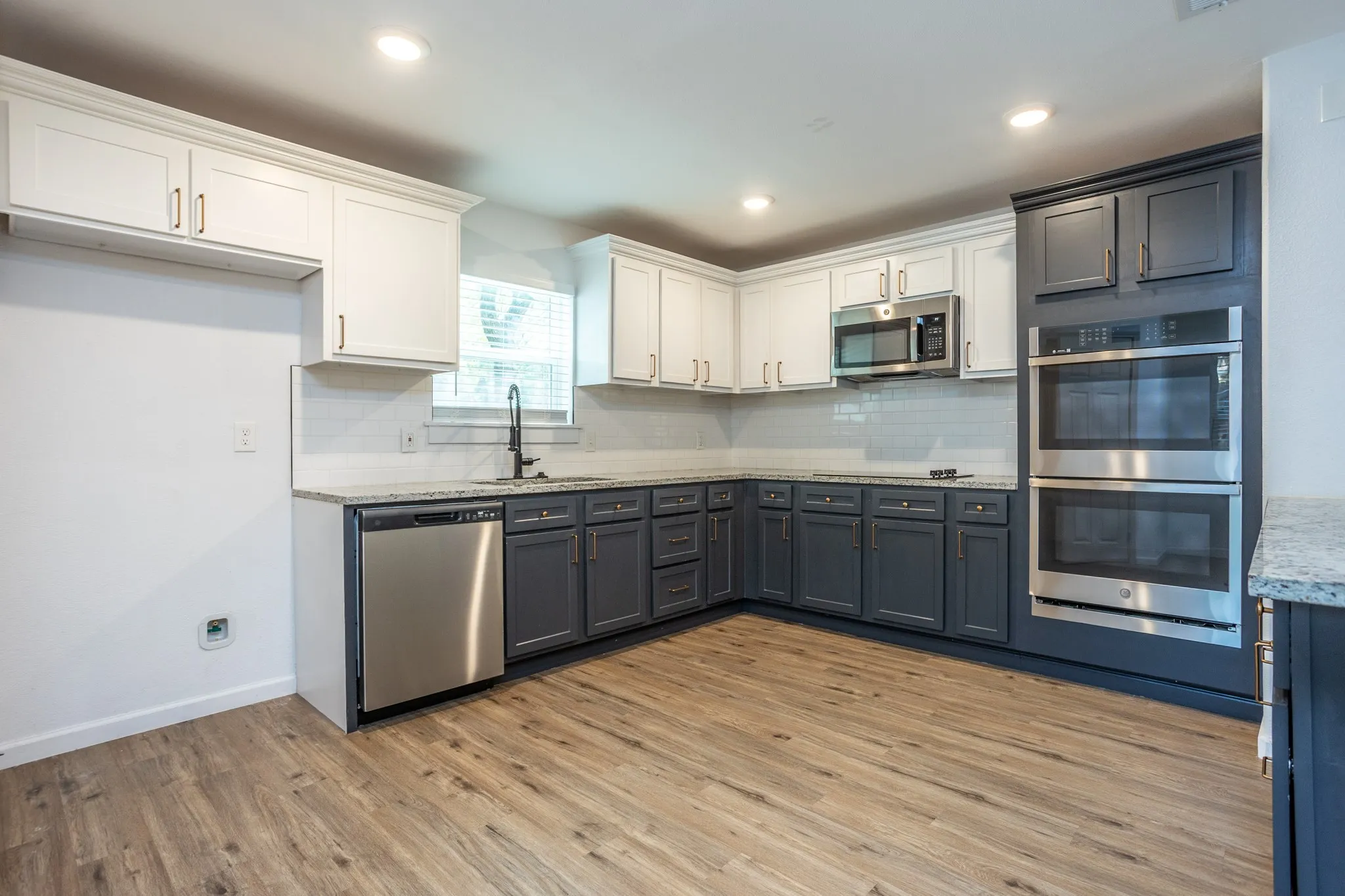Single Family Residence For Sale in Dallas County , 809 Wood River Road, Dallas, Texas 75232, 4 Bedroom, 3 Bathroom, 2 Garage spaces, 2,357 Sqft, built in 1962, mls#21367257, Real Estate Agent in Dallas, Homes For Sale in Dallas county, Homes For Sale in Dallas, Realtor in Dallas Texas, Real Estate Brokerage Independent Realty Texas, Luminita Cordes Realtor