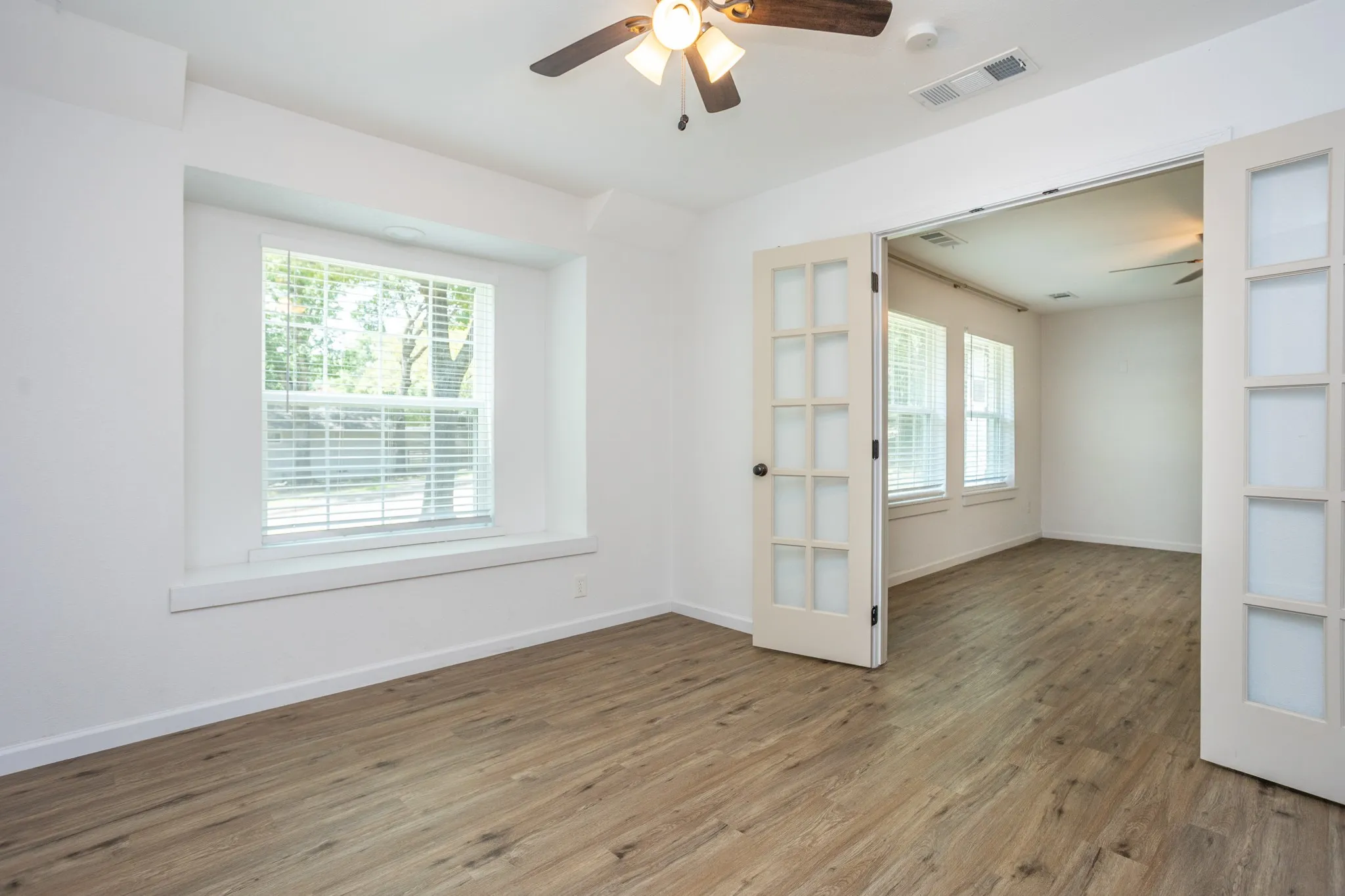 Single Family Residence For Sale in Dallas County , 809 Wood River Road, Dallas, Texas 75232, 4 Bedroom, 3 Bathroom, 2 Garage spaces, 2,357 Sqft, built in 1962, mls#21367257, Real Estate Agent in Dallas, Homes For Sale in Dallas county, Homes For Sale in Dallas, Realtor in Dallas Texas, Real Estate Brokerage Independent Realty Texas, Luminita Cordes Realtor