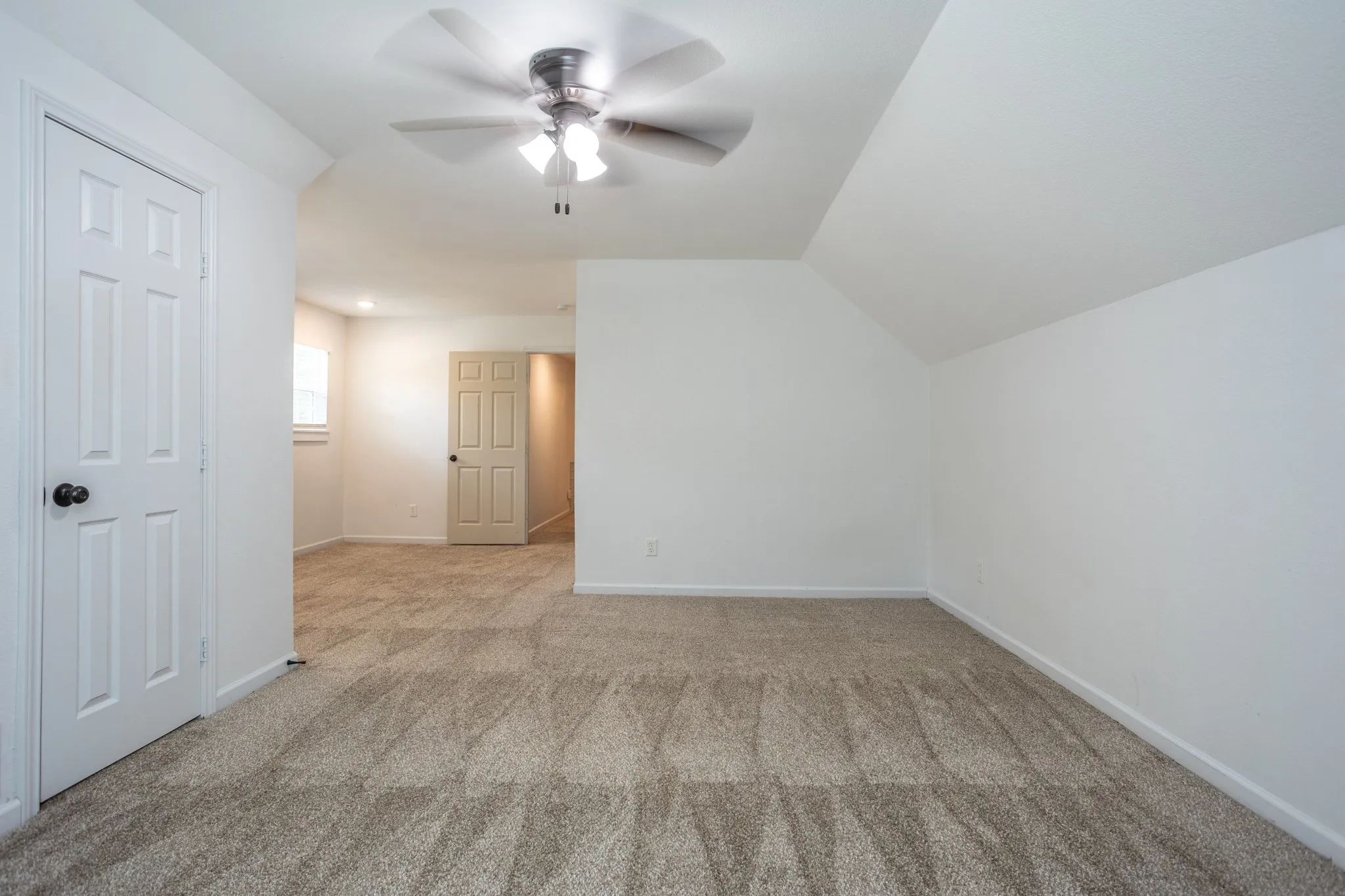 Single Family Residence For Sale in Dallas County , 809 Wood River Road, Dallas, Texas 75232, 4 Bedroom, 3 Bathroom, 2 Garage spaces, 2,357 Sqft, built in 1962, mls#21367257, Real Estate Agent in Dallas, Homes For Sale in Dallas county, Homes For Sale in Dallas, Realtor in Dallas Texas, Real Estate Brokerage Independent Realty Texas, Luminita Cordes Realtor