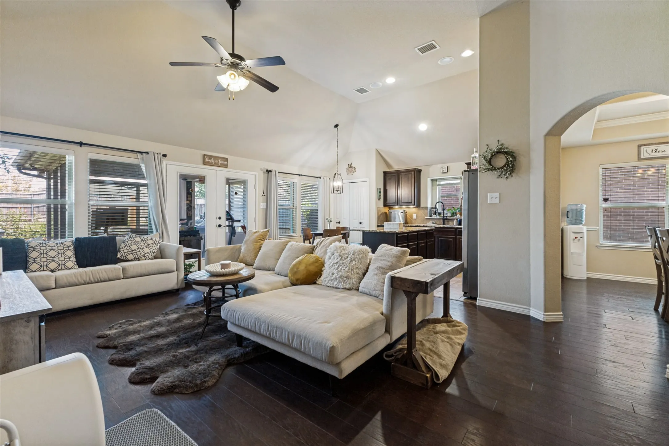 Single Family Residence For Sale in Rockwall County , 188 Griffin Avenue, Fate, Texas 75189, 3 Bedroom, 2 Bathroom, 3 Garage spaces, 1,720 Sqft, built in 2012, mls#21367262, Real Estate Agent in Fate, Homes For Sale in Rockwall county, Homes For Sale in Fate, Realtor in Fate Texas, Real Estate Brokerage Independent Realty Texas, Luminita Cordes Realtor