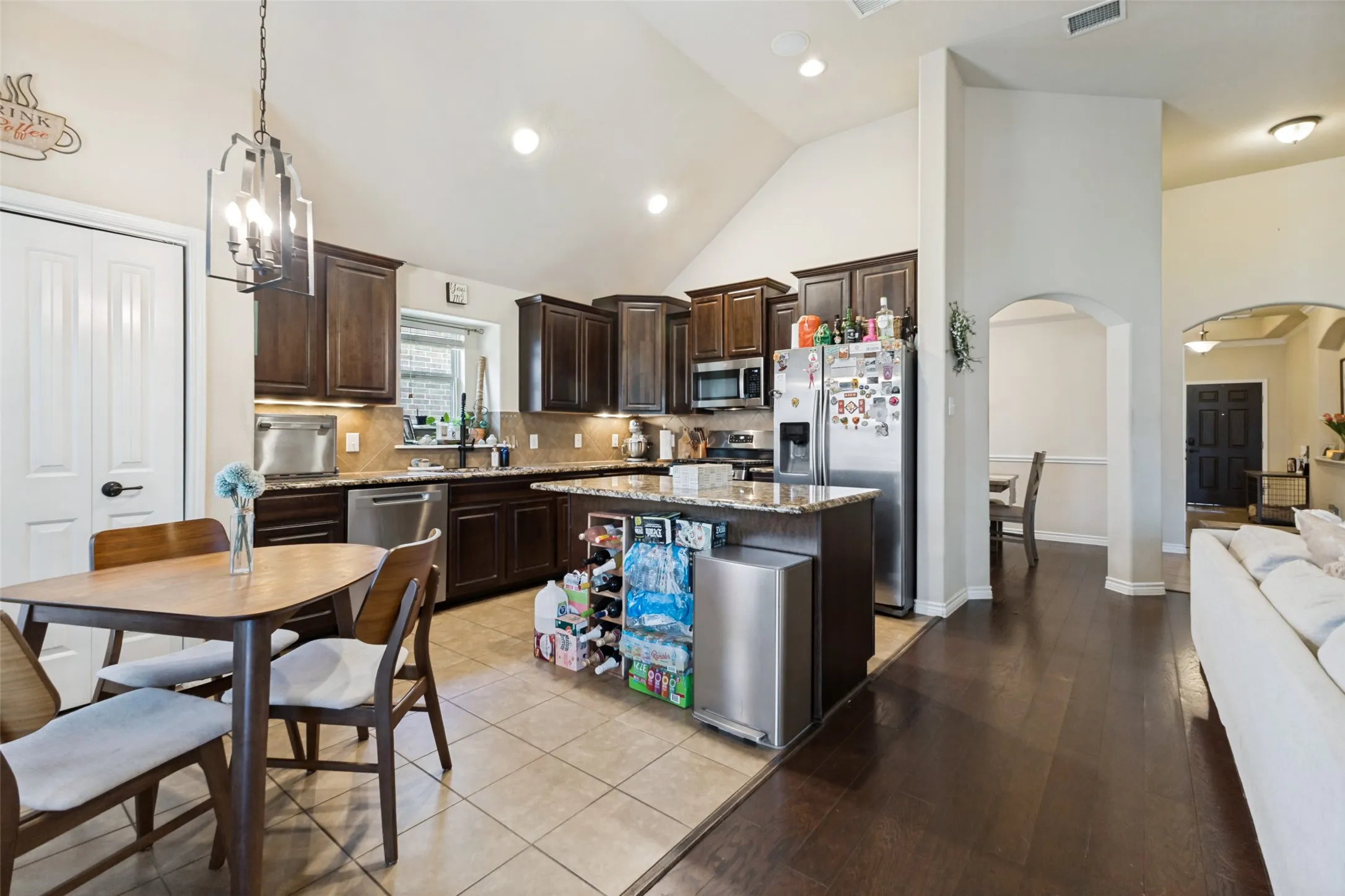 Single Family Residence For Sale in Rockwall County , 188 Griffin Avenue, Fate, Texas 75189, 3 Bedroom, 2 Bathroom, 3 Garage spaces, 1,720 Sqft, built in 2012, mls#21367262, Real Estate Agent in Fate, Homes For Sale in Rockwall county, Homes For Sale in Fate, Realtor in Fate Texas, Real Estate Brokerage Independent Realty Texas, Luminita Cordes Realtor
