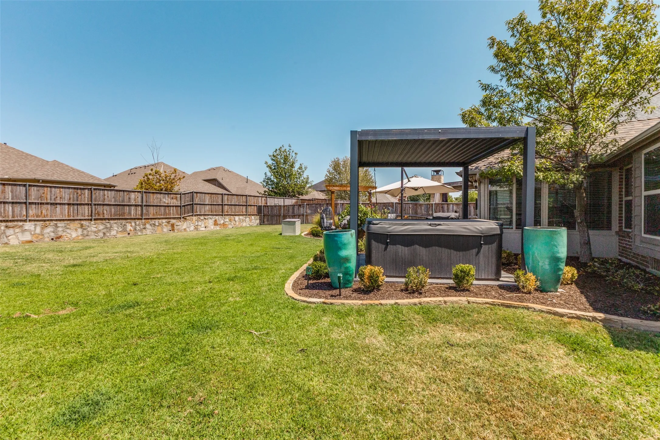 Single Family Residence For Sale in Rockwall County , 188 Griffin Avenue, Fate, Texas 75189, 3 Bedroom, 2 Bathroom, 3 Garage spaces, 1,720 Sqft, built in 2012, mls#21367262, Real Estate Agent in Fate, Homes For Sale in Rockwall county, Homes For Sale in Fate, Realtor in Fate Texas, Real Estate Brokerage Independent Realty Texas, Luminita Cordes Realtor