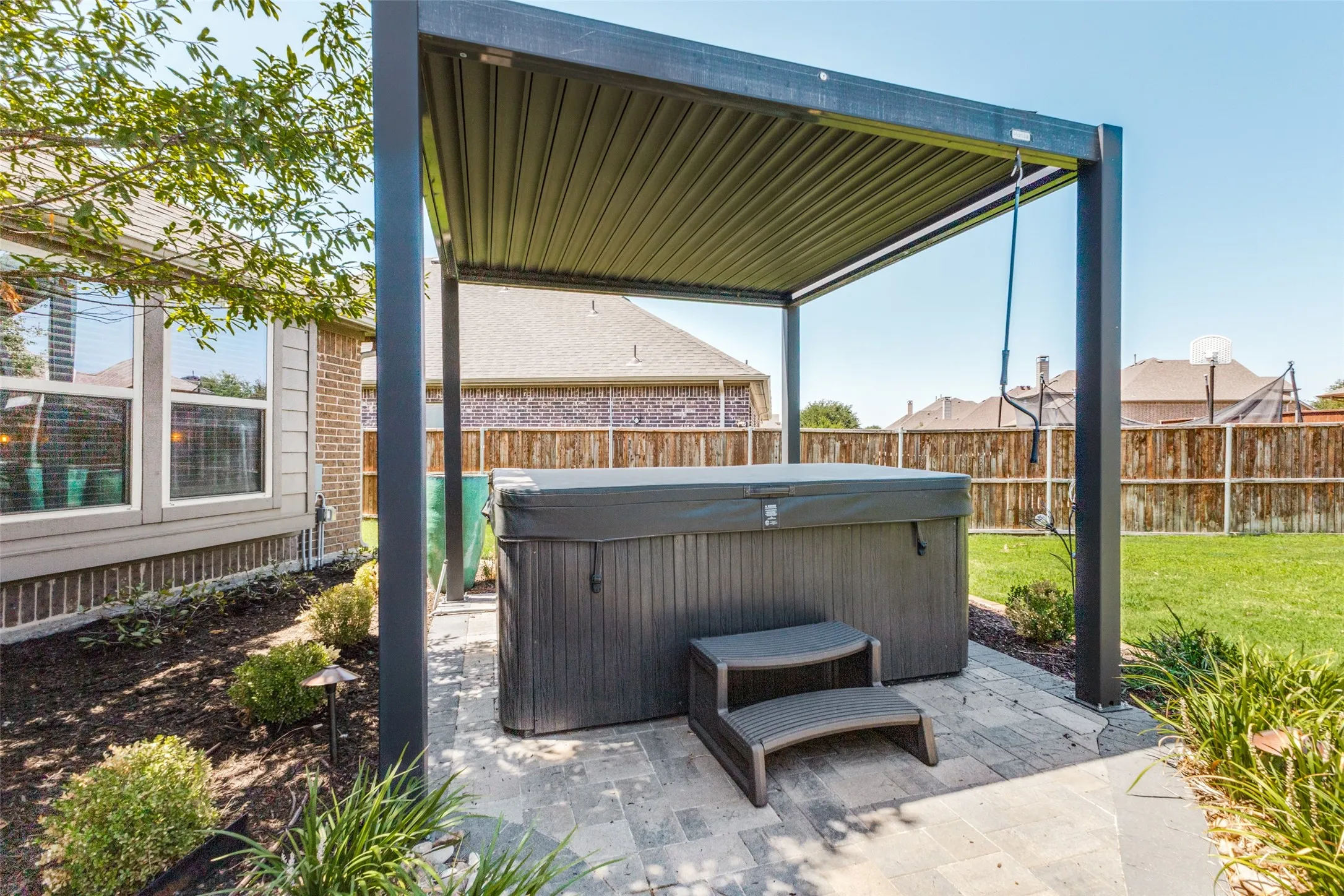 Single Family Residence For Sale in Rockwall County , 188 Griffin Avenue, Fate, Texas 75189, 3 Bedroom, 2 Bathroom, 3 Garage spaces, 1,720 Sqft, built in 2012, mls#21367262, Real Estate Agent in Fate, Homes For Sale in Rockwall county, Homes For Sale in Fate, Realtor in Fate Texas, Real Estate Brokerage Independent Realty Texas, Luminita Cordes Realtor