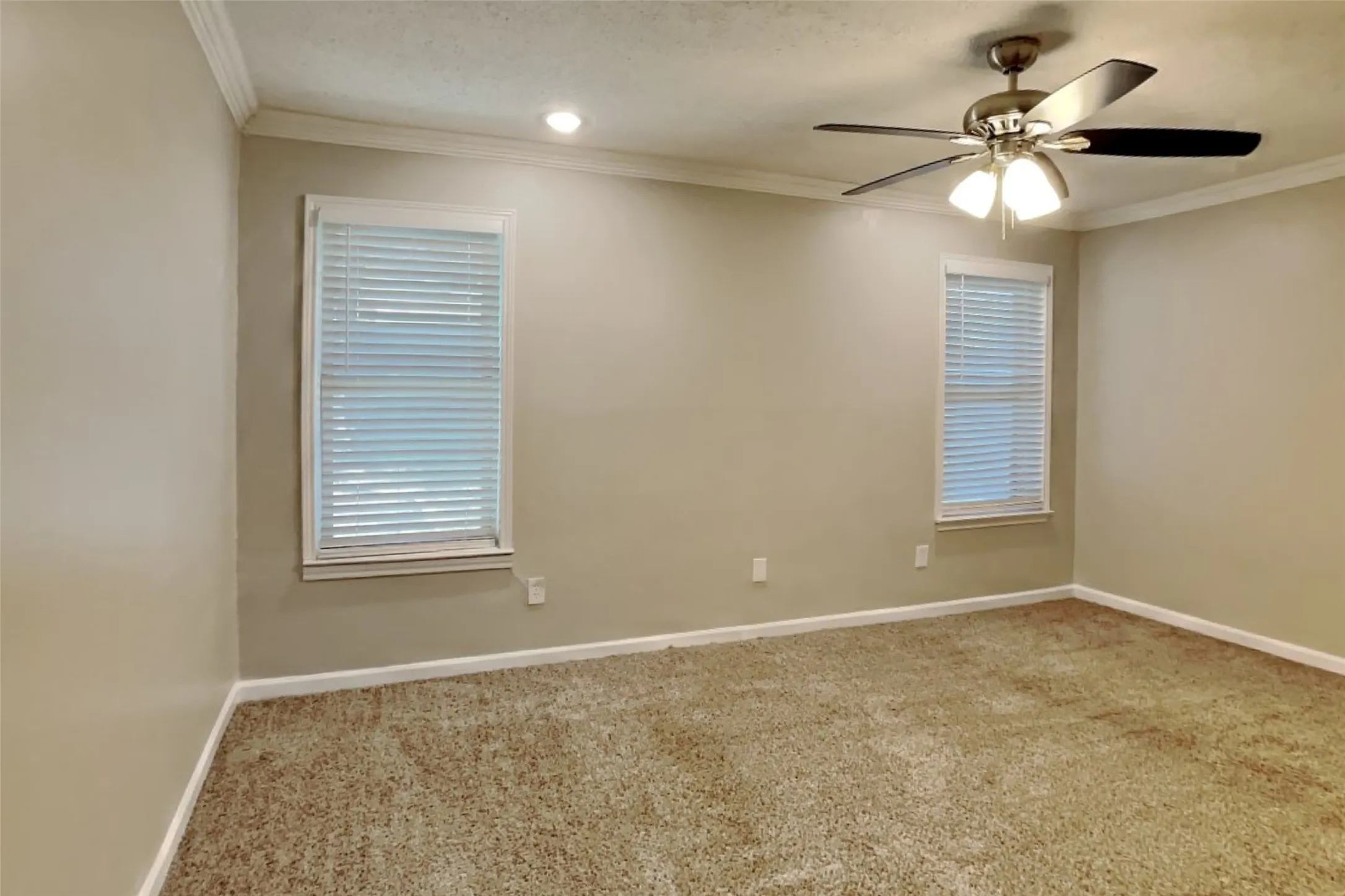 Single Family Residence For Rent in Collin County , 4413 Denver Drive, Plano, Texas 75093, 3 Bedroom, 2 Bathroom, 2 Garage spaces, 1,646 Sqft, built in 1979, mls#21367267, Real Estate Agent in Plano, Homes For Rent in Collin county, Homes For Rent in Plano, Realtor in Plano Texas, Real Estate Brokerage Independent Realty Texas, Luminita Cordes Realtor