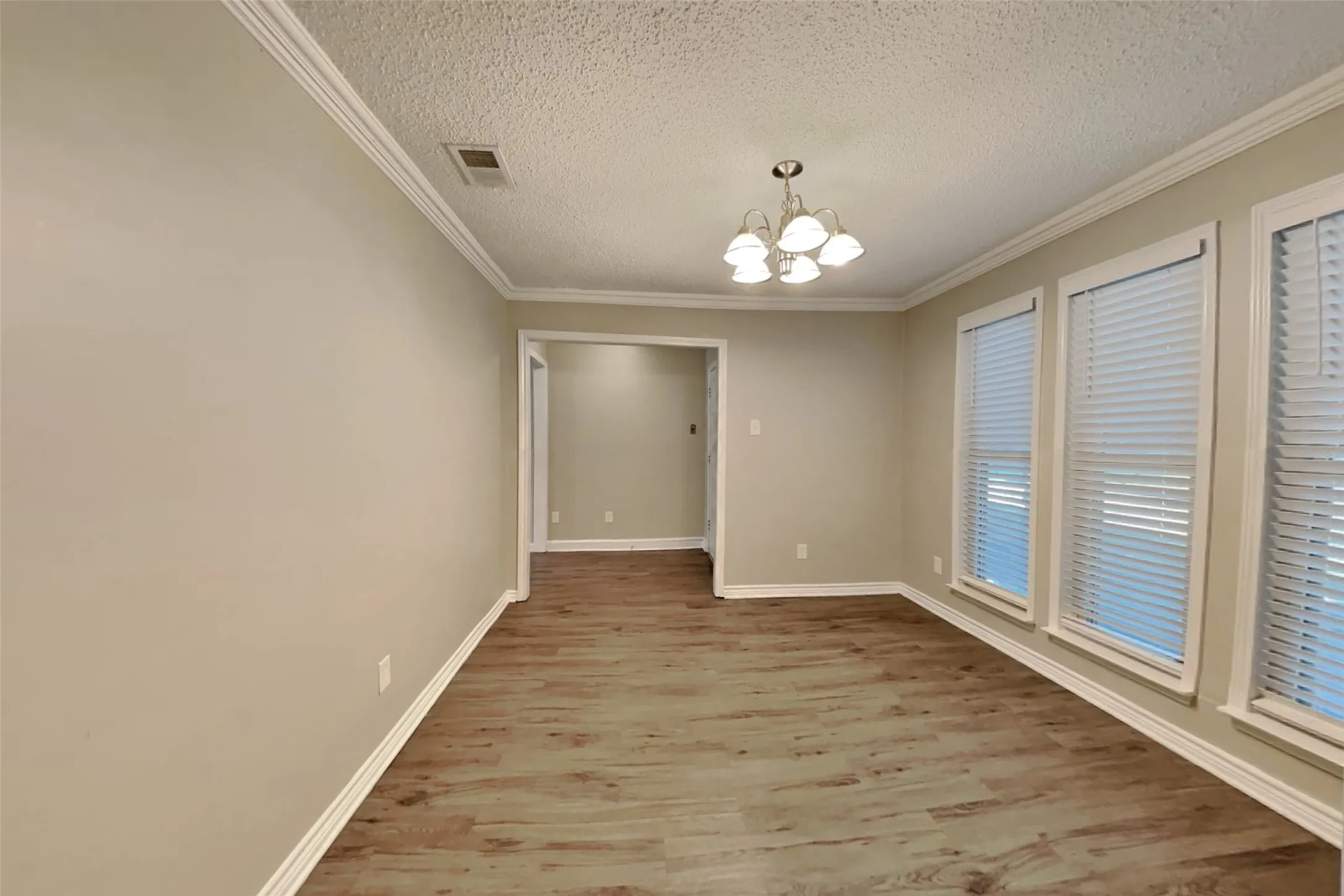 Single Family Residence For Rent in Collin County , 4413 Denver Drive, Plano, Texas 75093, 3 Bedroom, 2 Bathroom, 2 Garage spaces, 1,646 Sqft, built in 1979, mls#21367267, Real Estate Agent in Plano, Homes For Rent in Collin county, Homes For Rent in Plano, Realtor in Plano Texas, Real Estate Brokerage Independent Realty Texas, Luminita Cordes Realtor