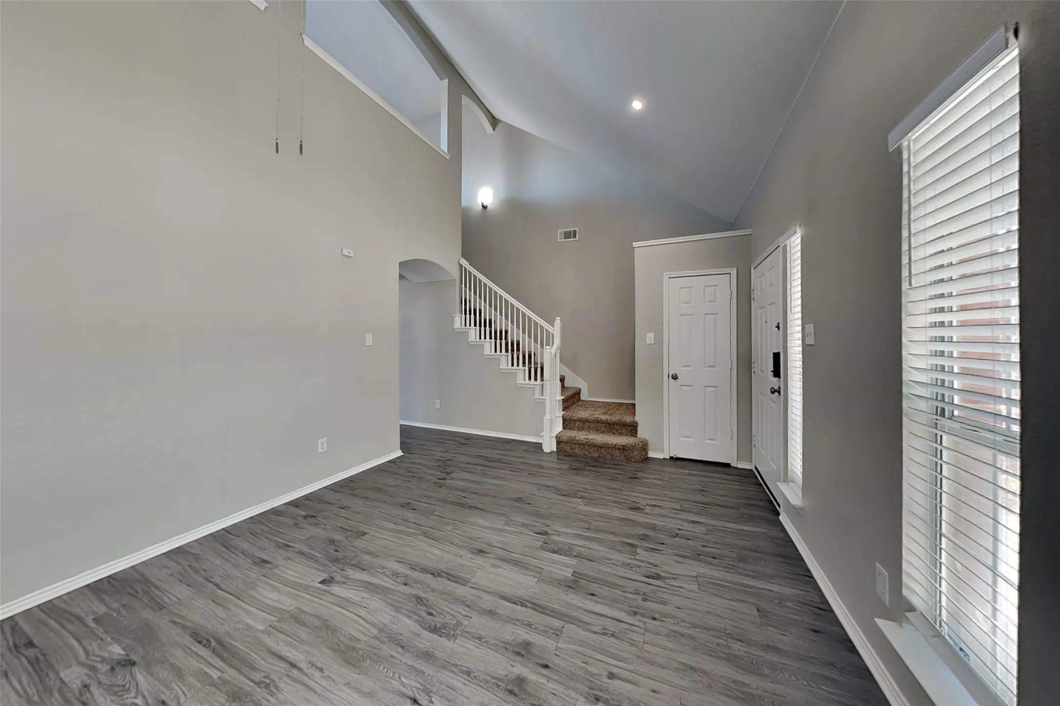 Single Family Residence For Rent in Denton County , 2617 Hilcroft Avenue, Denton, Texas 76210, 4 Bedroom, 3 Bathroom, 2 Garage spaces, 2,527 Sqft, built in 2002, mls#21367268, Real Estate Agent in Denton, Homes For Rent in Denton county, Homes For Rent in Denton, Realtor in Denton Texas, Real Estate Brokerage Independent Realty Texas, Luminita Cordes Realtor