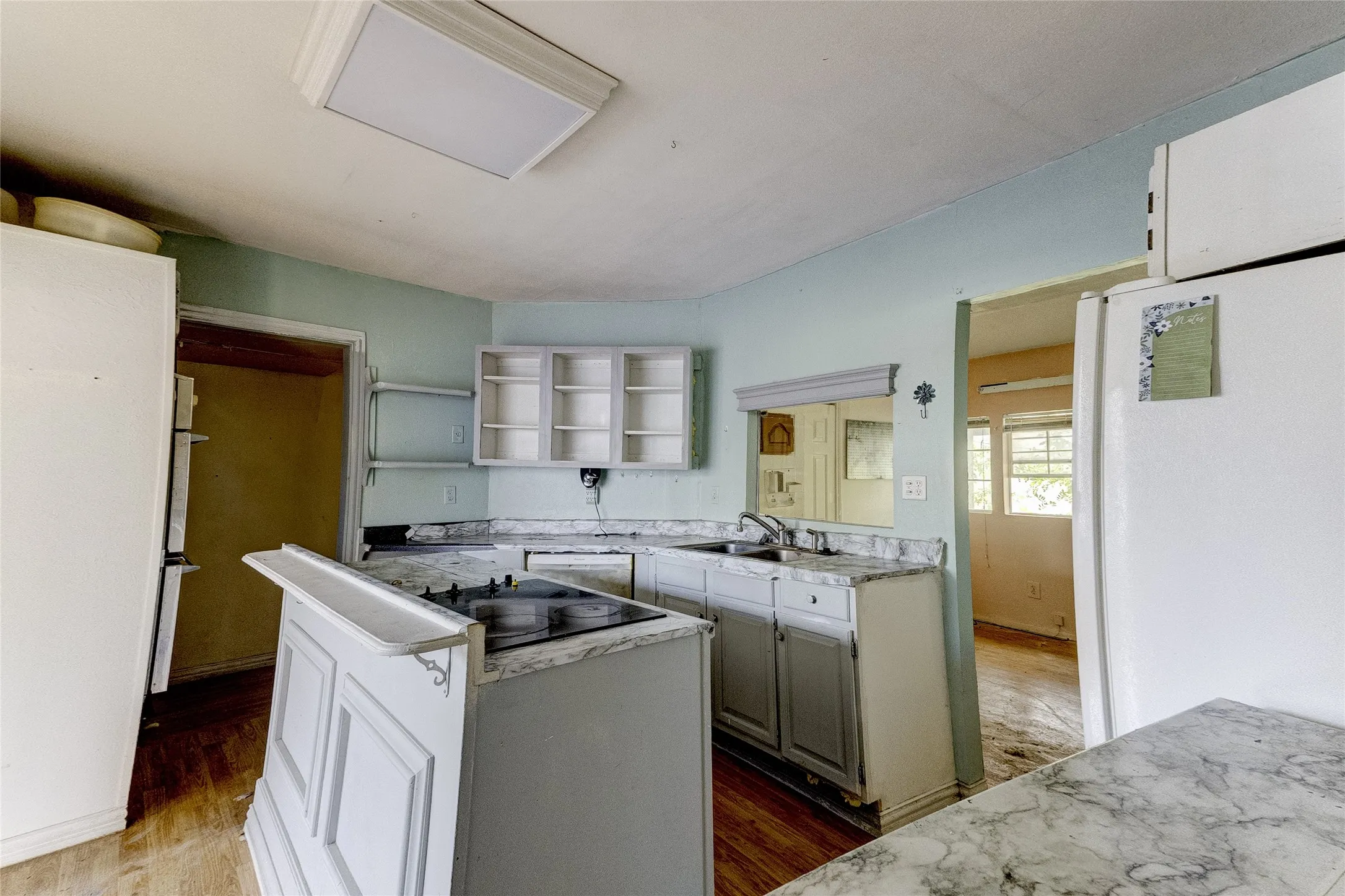 Single Family Residence For Sale in Henderson County , 612 Legendary Lane, Gun Barrel City, Texas 75156, 2 Bedroom, 2 Bathroom, 2 Garage spaces, 1,496 Sqft, built in 1970, mls#21367270, Real Estate Agent in Gun Barrel City, Homes For Sale in Henderson county, Homes For Sale in Gun Barrel City, Realtor in Gun Barrel City Texas, Real Estate Brokerage Independent Realty Texas, Luminita Cordes Realtor