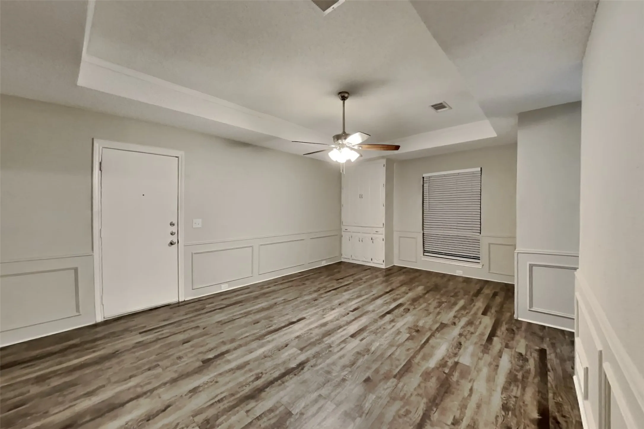 Single Family Residence For Rent in Collin County , 916 Green Brook Drive, Allen, Texas 75002, 4 Bedroom, 2 Bathroom, 2 Garage spaces, 2,130 Sqft, built in 1984, mls#21367272, Real Estate Agent in Allen, Homes For Rent in Collin county, Homes For Rent in Allen, Realtor in Allen Texas, Real Estate Brokerage Independent Realty Texas, Luminita Cordes Realtor