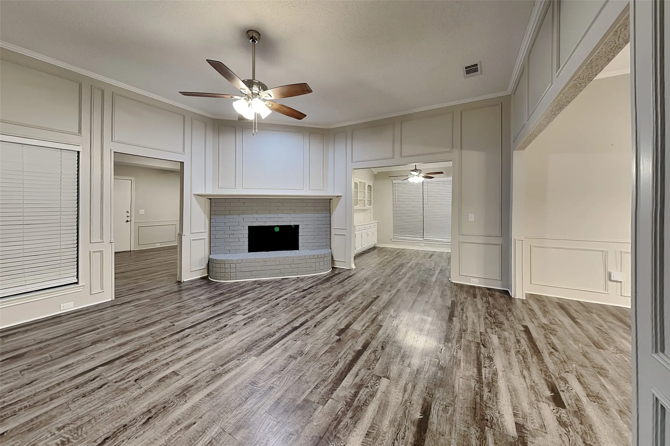 Single Family Residence For Rent in Collin County , 916 Green Brook Drive, Allen, Texas 75002, 4 Bedroom, 2 Bathroom, 2 Garage spaces, 2,130 Sqft, built in 1984, mls#21367272, Real Estate Agent in Allen, Homes For Rent in Collin county, Homes For Rent in Allen, Realtor in Allen Texas, Real Estate Brokerage Independent Realty Texas, Luminita Cordes Realtor
