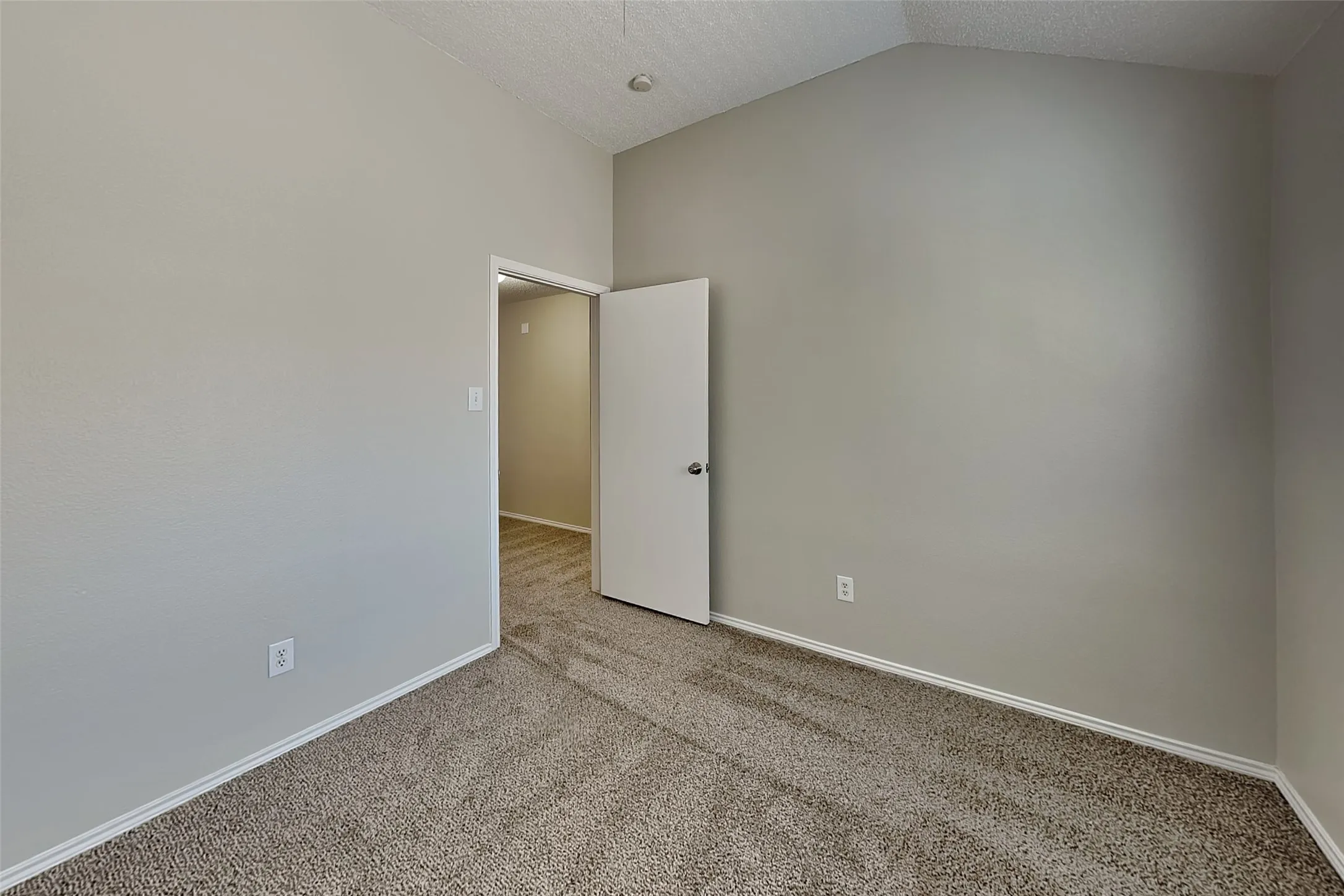 Single Family Residence For Rent in Denton County , 1790 Crosshaven Drive, Lewisville, Texas 75077, 4 Bedroom, 3 Bathroom, 2 Garage spaces, 2,854 Sqft, built in 1997, mls#21367275, Real Estate Agent in Lewisville, Homes For Rent in Denton county, Homes For Rent in Lewisville, Realtor in Lewisville Texas, Real Estate Brokerage Independent Realty Texas, Luminita Cordes Realtor