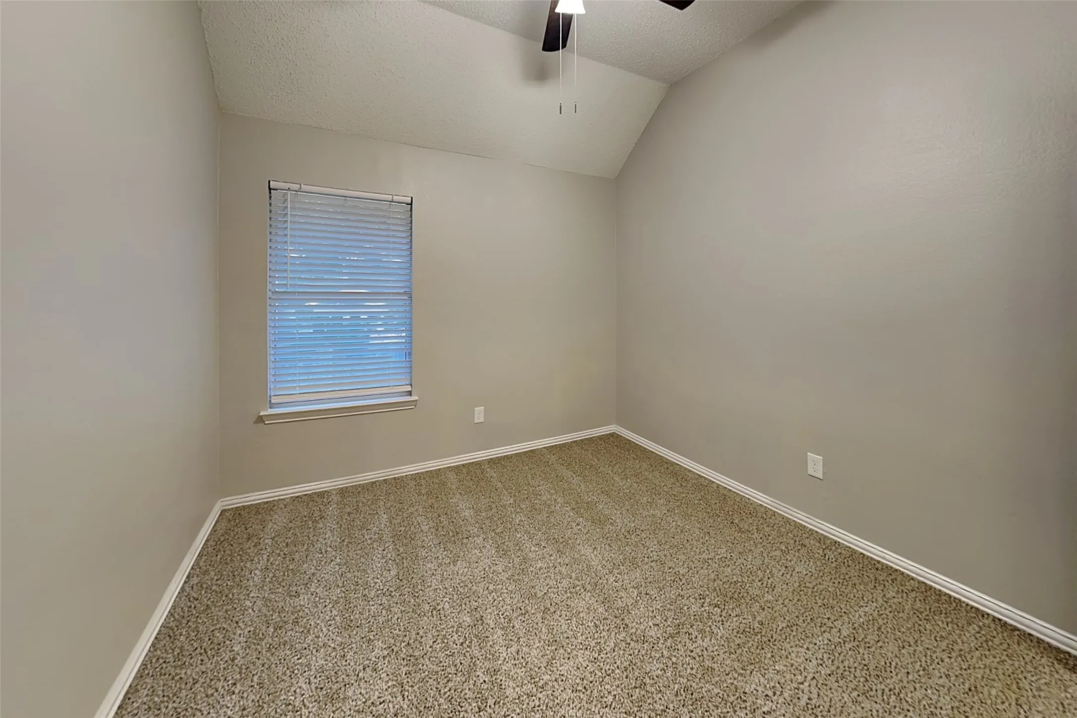 Single Family Residence For Rent in Denton County , 1716 Meyerwood Lane S, Flower Mound, Texas 75028, 4 Bedroom, 3 Bathroom, 2 Garage spaces, 2,165 Sqft, built in 1994, mls#21367276, Real Estate Agent in Flower Mound, Homes For Rent in Denton county, Homes For Rent in Flower Mound, Realtor in Flower Mound Texas, Real Estate Brokerage Independent Realty Texas, Luminita Cordes Realtor