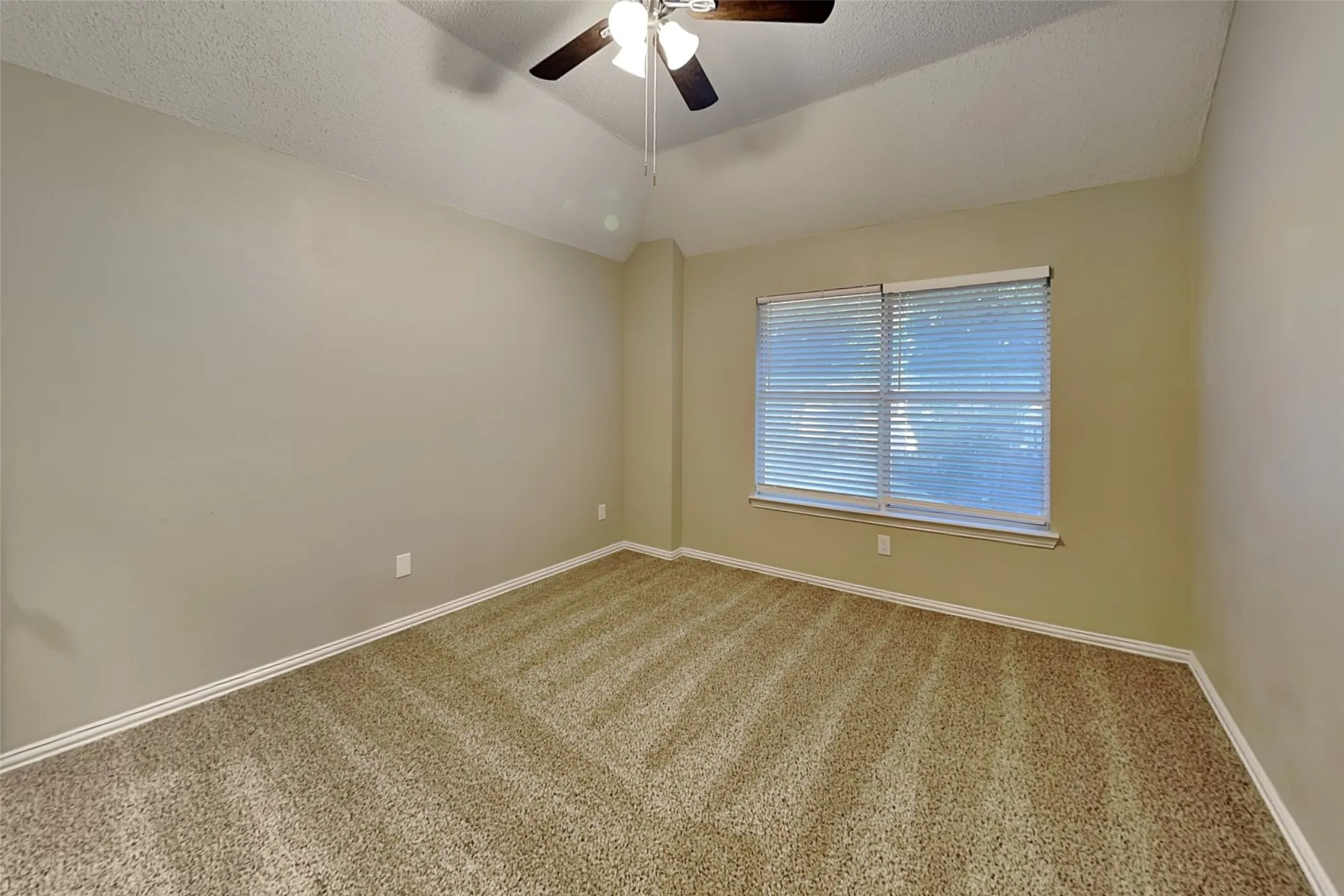 Single Family Residence For Rent in Denton County , 1716 Meyerwood Lane S, Flower Mound, Texas 75028, 4 Bedroom, 3 Bathroom, 2 Garage spaces, 2,165 Sqft, built in 1994, mls#21367276, Real Estate Agent in Flower Mound, Homes For Rent in Denton county, Homes For Rent in Flower Mound, Realtor in Flower Mound Texas, Real Estate Brokerage Independent Realty Texas, Luminita Cordes Realtor