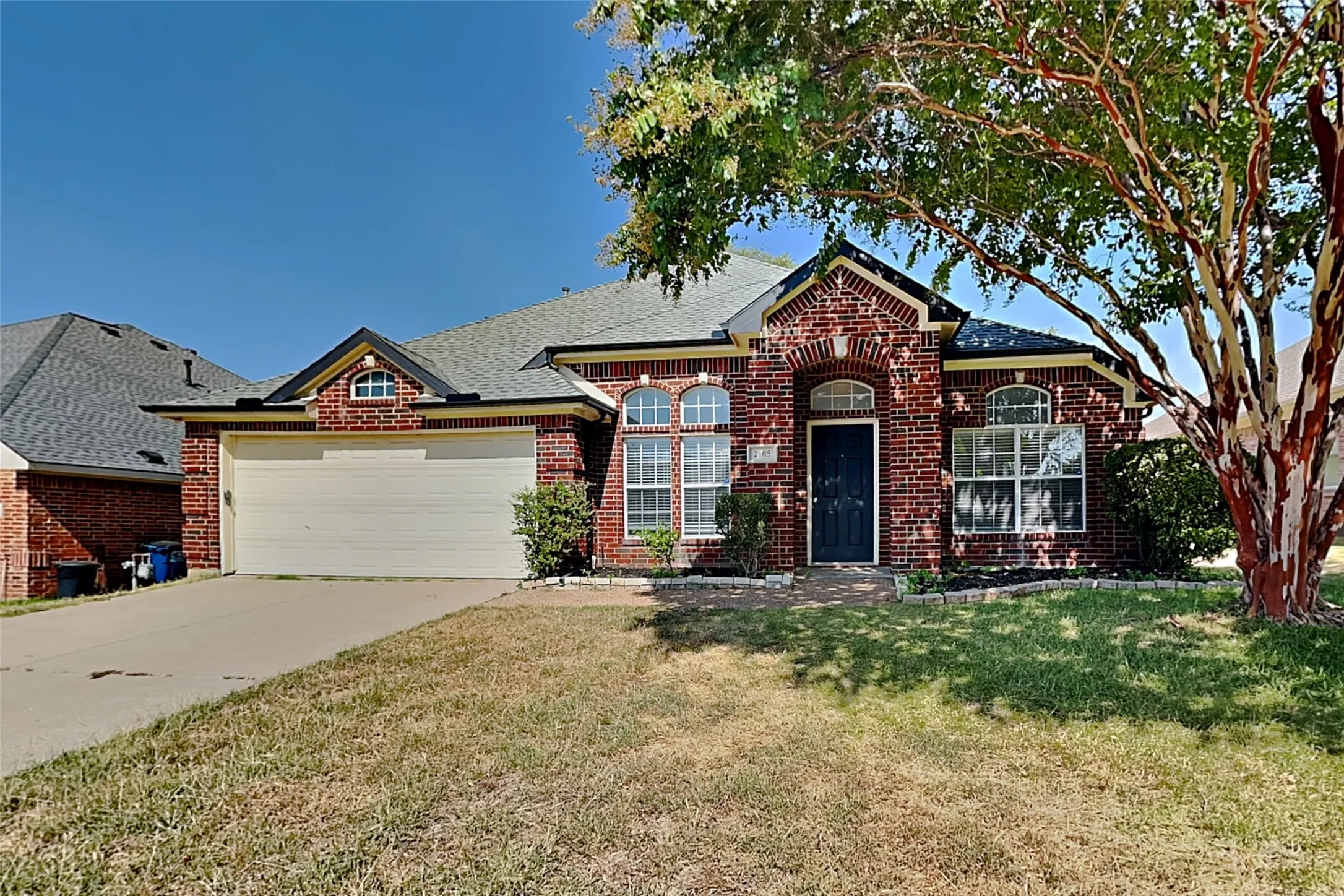 Single Family Residence For Rent in Denton County , 2105 Peacock Lane, Corinth, Texas 76210, 4 Bedroom, 2 Bathroom, 2 Garage spaces, 2,374 Sqft, built in 1999, mls#21367278, Real Estate Agent in Corinth, Homes For Rent in Denton county, Homes For Rent in Corinth, Realtor in Corinth Texas, Real Estate Brokerage Independent Realty Texas, Luminita Cordes Realtor