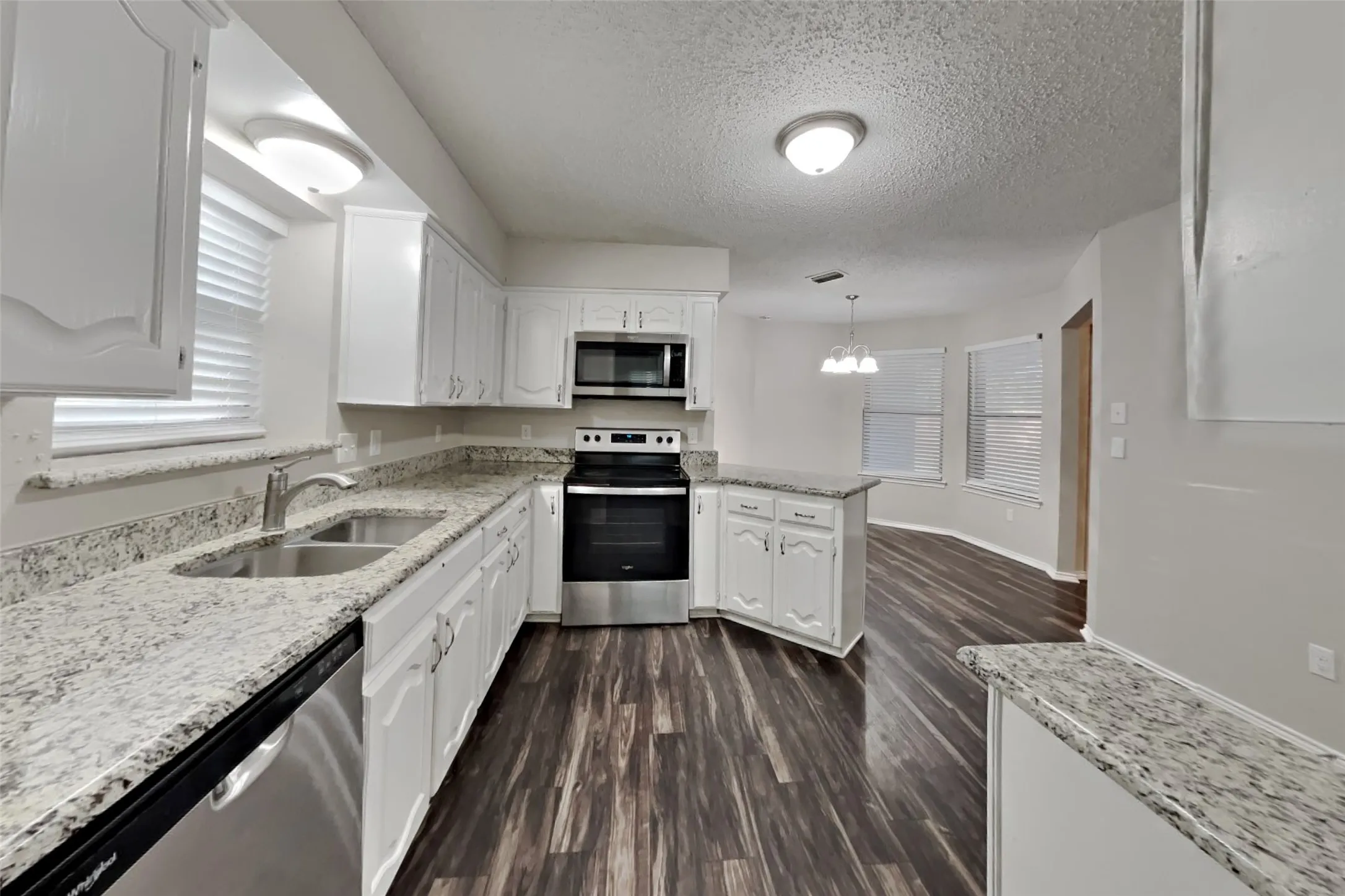 Single Family Residence For Rent in Dallas County , 5002 Woodmeadow Drive, Garland, Texas 75043, 3 Bedroom, 2 Bathroom, 2 Garage spaces, 1,574 Sqft, built in 1980, mls#21367280, Real Estate Agent in Garland, Homes For Rent in Dallas county, Homes For Rent in Garland, Realtor in Garland Texas, Real Estate Brokerage Independent Realty Texas, Luminita Cordes Realtor