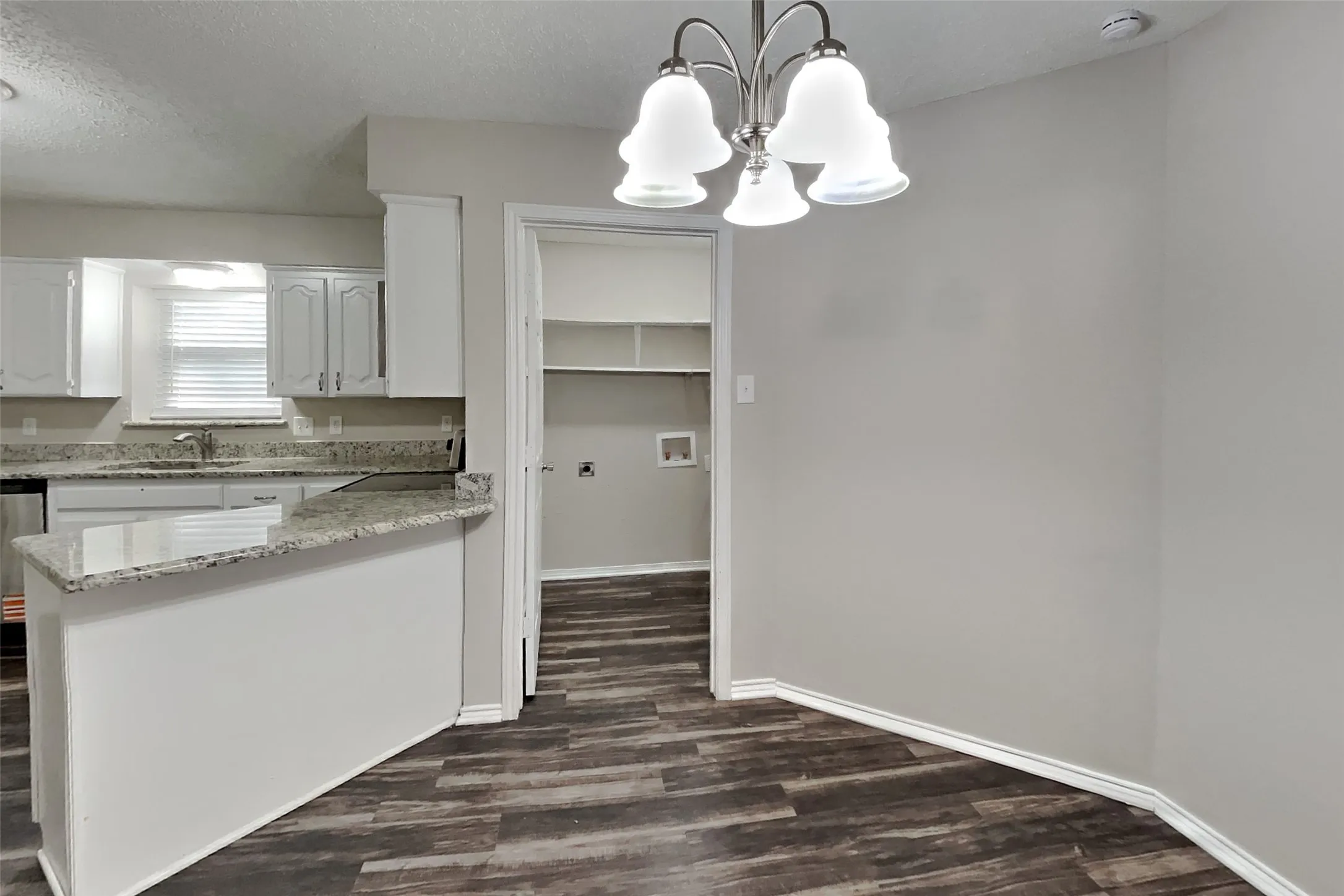 Single Family Residence For Rent in Dallas County , 5002 Woodmeadow Drive, Garland, Texas 75043, 3 Bedroom, 2 Bathroom, 2 Garage spaces, 1,574 Sqft, built in 1980, mls#21367280, Real Estate Agent in Garland, Homes For Rent in Dallas county, Homes For Rent in Garland, Realtor in Garland Texas, Real Estate Brokerage Independent Realty Texas, Luminita Cordes Realtor