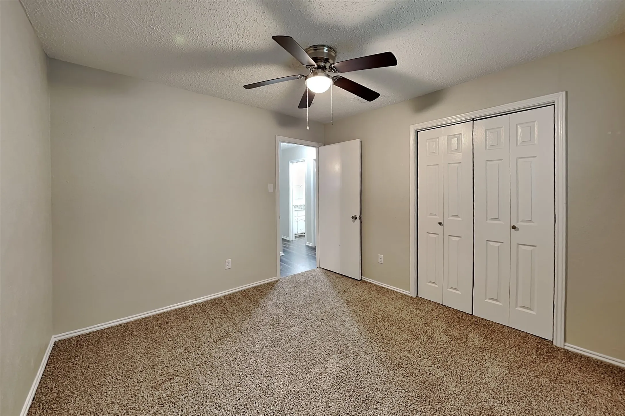 Single Family Residence For Rent in Dallas County , 5002 Woodmeadow Drive, Garland, Texas 75043, 3 Bedroom, 2 Bathroom, 2 Garage spaces, 1,574 Sqft, built in 1980, mls#21367280, Real Estate Agent in Garland, Homes For Rent in Dallas county, Homes For Rent in Garland, Realtor in Garland Texas, Real Estate Brokerage Independent Realty Texas, Luminita Cordes Realtor