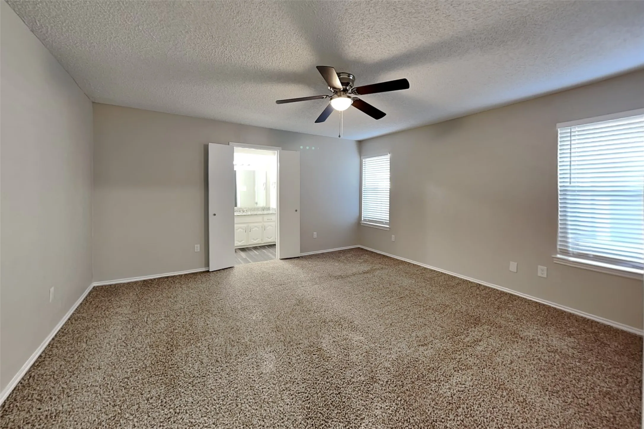 Single Family Residence For Rent in Dallas County , 5002 Woodmeadow Drive, Garland, Texas 75043, 3 Bedroom, 2 Bathroom, 2 Garage spaces, 1,574 Sqft, built in 1980, mls#21367280, Real Estate Agent in Garland, Homes For Rent in Dallas county, Homes For Rent in Garland, Realtor in Garland Texas, Real Estate Brokerage Independent Realty Texas, Luminita Cordes Realtor