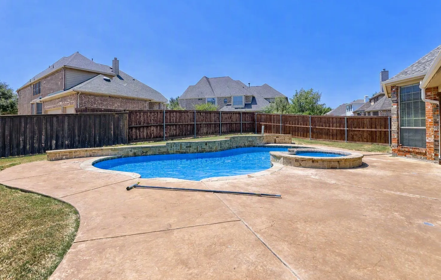 Single Family Residence For Sale in Tarrant County , 6919 Navigation Drive, Grand Prairie, Texas 75054, 5 Bedroom, 2 Bathroom, 2 Garage spaces, 3,288 Sqft, built in 2005, mls#21363943, Real Estate Agent in Grand Prairie, Homes For Sale in Tarrant county, Homes For Sale in Grand Prairie, Realtor in Grand Prairie Texas, Real Estate Brokerage Independent Realty Texas, Luminita Cordes Realtor