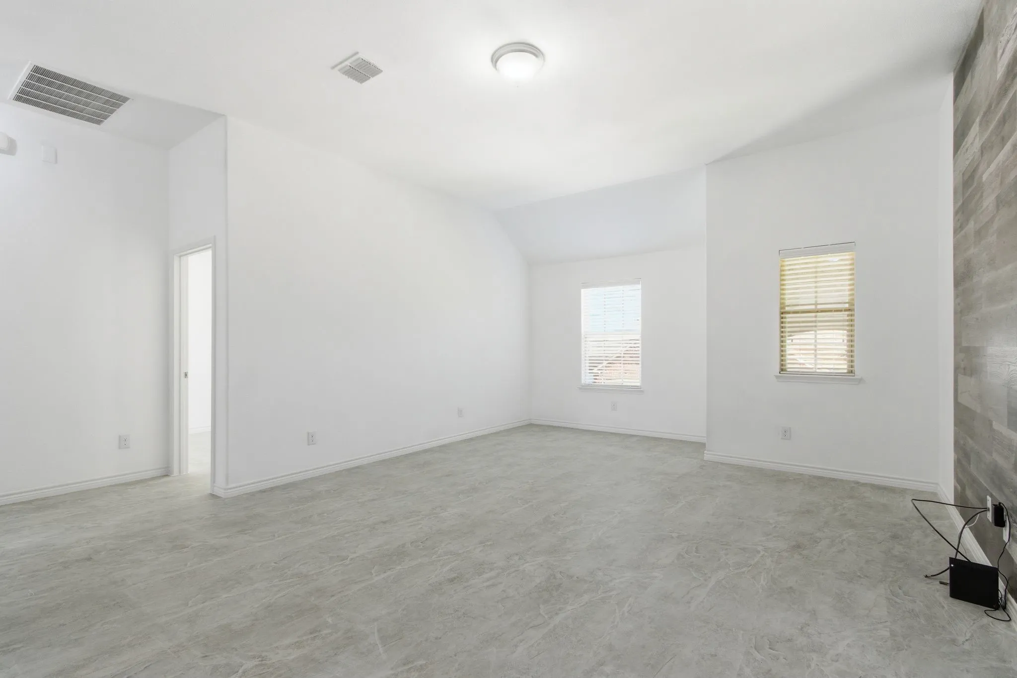 Single Family Residence For Rent in Denton County , 11300 Hubbard Creek Drive, Frisco, Texas 75036, 4 Bedroom, 4 Bathroom, 2 Garage spaces, 3,158 Sqft, built in 2015, mls#21367285, Real Estate Agent in Frisco, Homes For Rent in Denton county, Homes For Rent in Frisco, Realtor in Frisco Texas, Real Estate Brokerage Independent Realty Texas, Luminita Cordes Realtor