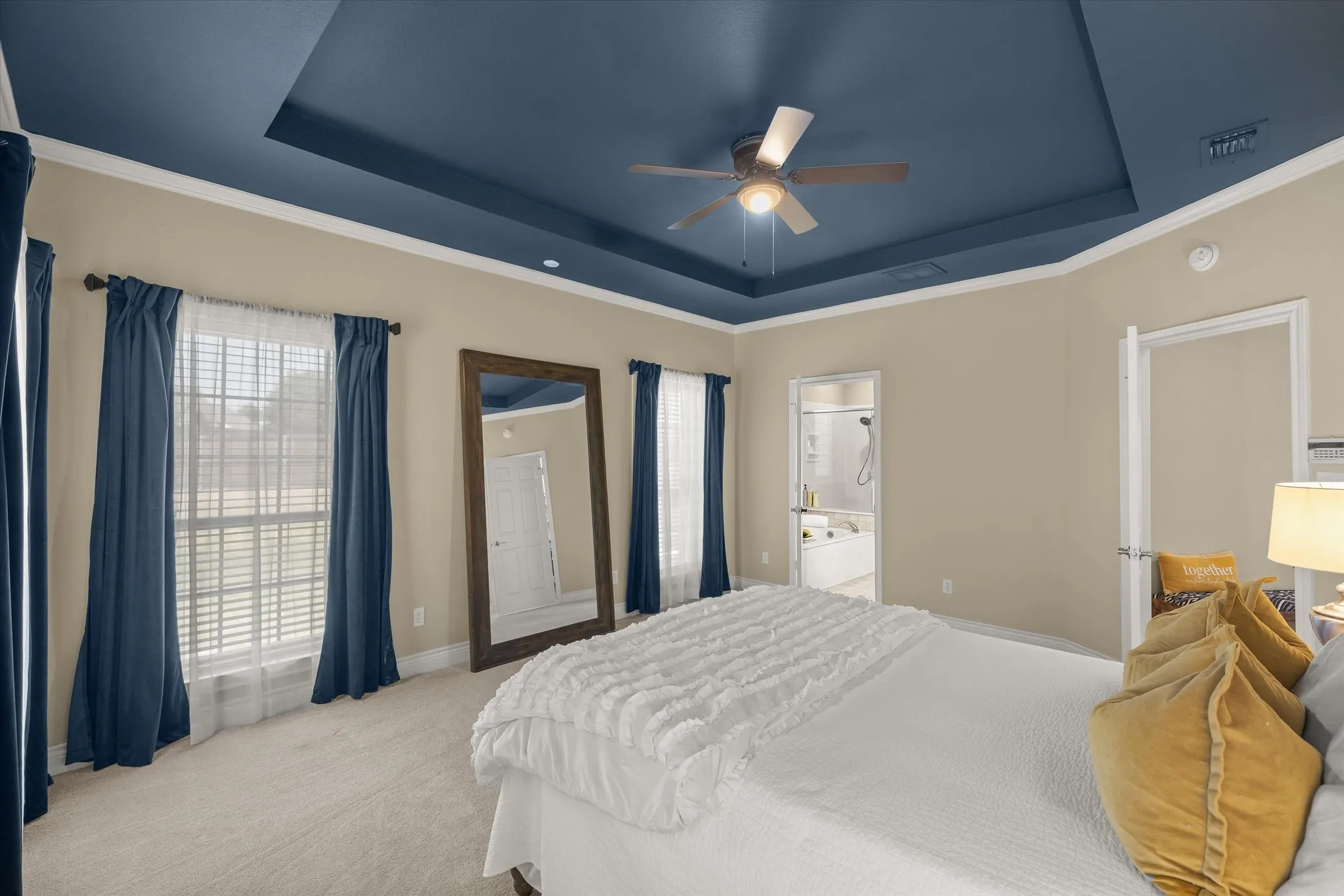 Single Family Residence For Sale in Van Zandt County , 117 Lake Meadow Boulevard, Canton, Texas 75103, 4 Bedroom, 4 Bathroom, 2 Garage spaces, 3,107 Sqft, built in 2001, mls#21365995, Real Estate Agent in Canton, Homes For Sale in Van Zandt county, Homes For Sale in Canton, Realtor in Canton Texas, Real Estate Brokerage Independent Realty Texas, Luminita Cordes Realtor