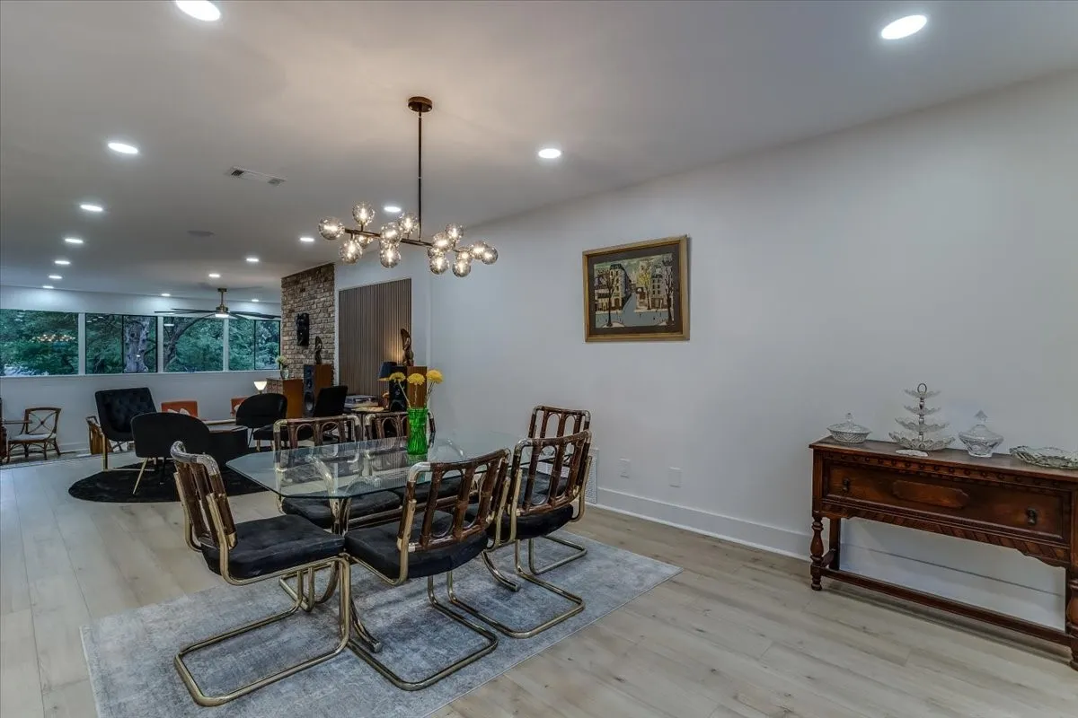 Single Family Residence For Sale in Dallas County , 1729 Boca Chica Drive, Dallas, Texas 75232, 4 Bedroom, 2 Bathroom, 2 Garage spaces, 3,966 Sqft, built in 1958, mls#21367290, Real Estate Agent in Dallas, Homes For Sale in Dallas county, Homes For Sale in Dallas, Realtor in Dallas Texas, Real Estate Brokerage Independent Realty Texas, Luminita Cordes Realtor
