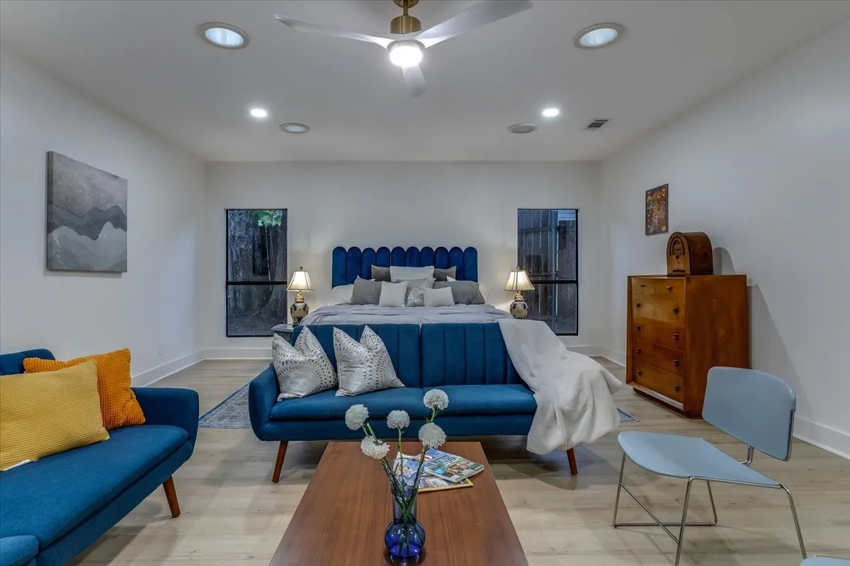 Single Family Residence For Sale in Dallas County , 1729 Boca Chica Drive, Dallas, Texas 75232, 4 Bedroom, 2 Bathroom, 2 Garage spaces, 3,966 Sqft, built in 1958, mls#21367290, Real Estate Agent in Dallas, Homes For Sale in Dallas county, Homes For Sale in Dallas, Realtor in Dallas Texas, Real Estate Brokerage Independent Realty Texas, Luminita Cordes Realtor