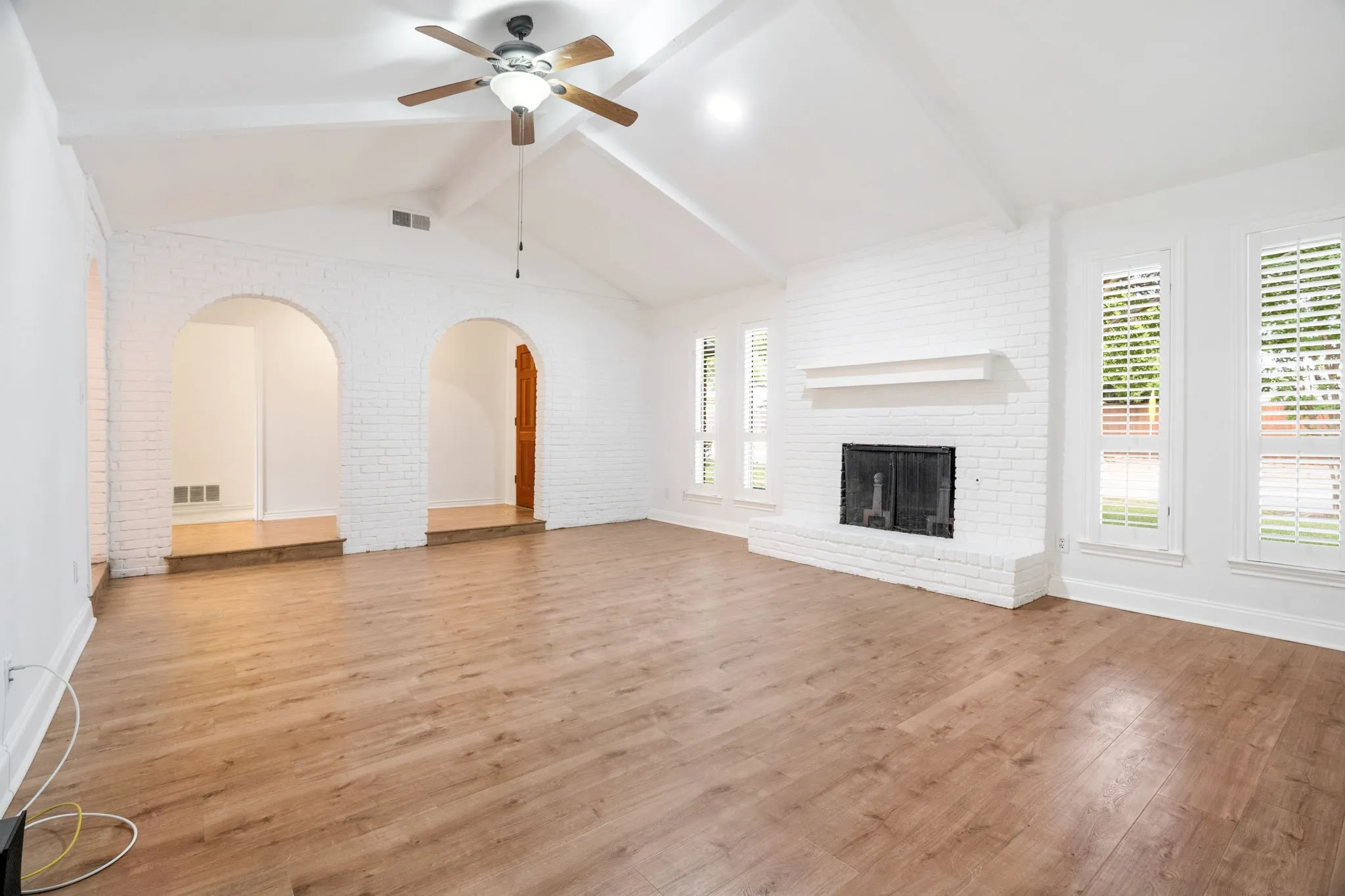 Single Family Residence For Sale in Collin County , 3105 Roundrock Trail, Plano, Texas 75075, 4 Bedroom, 3 Bathroom, 2 Garage spaces, 2,331 Sqft, built in 1974, mls#21365444, Real Estate Agent in Plano, Homes For Sale in Collin county, Homes For Sale in Plano, Realtor in Plano Texas, Real Estate Brokerage Independent Realty Texas, Luminita Cordes Realtor
