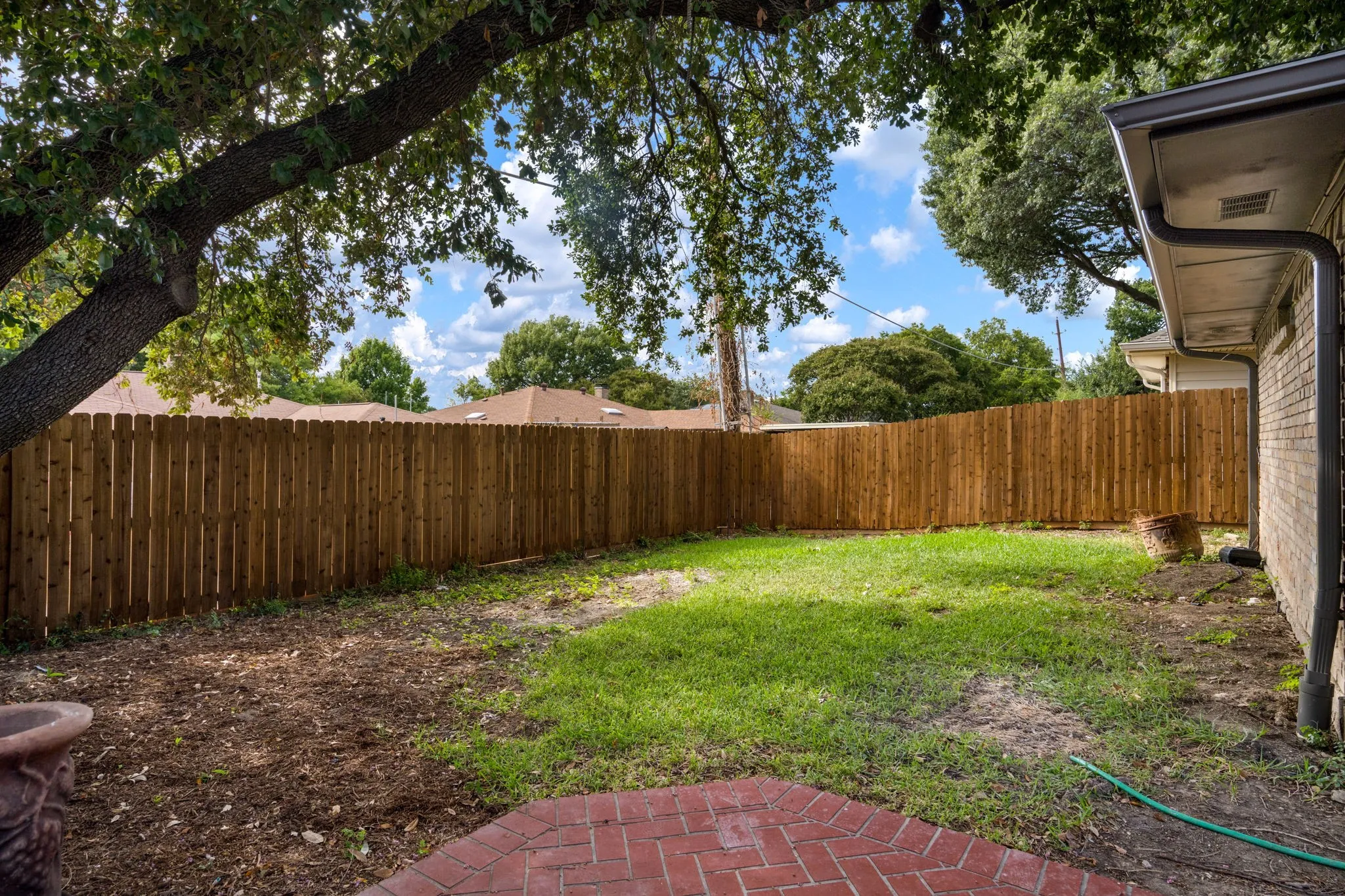 Single Family Residence For Sale in Collin County , 3105 Roundrock Trail, Plano, Texas 75075, 4 Bedroom, 3 Bathroom, 2 Garage spaces, 2,331 Sqft, built in 1974, mls#21365444, Real Estate Agent in Plano, Homes For Sale in Collin county, Homes For Sale in Plano, Realtor in Plano Texas, Real Estate Brokerage Independent Realty Texas, Luminita Cordes Realtor